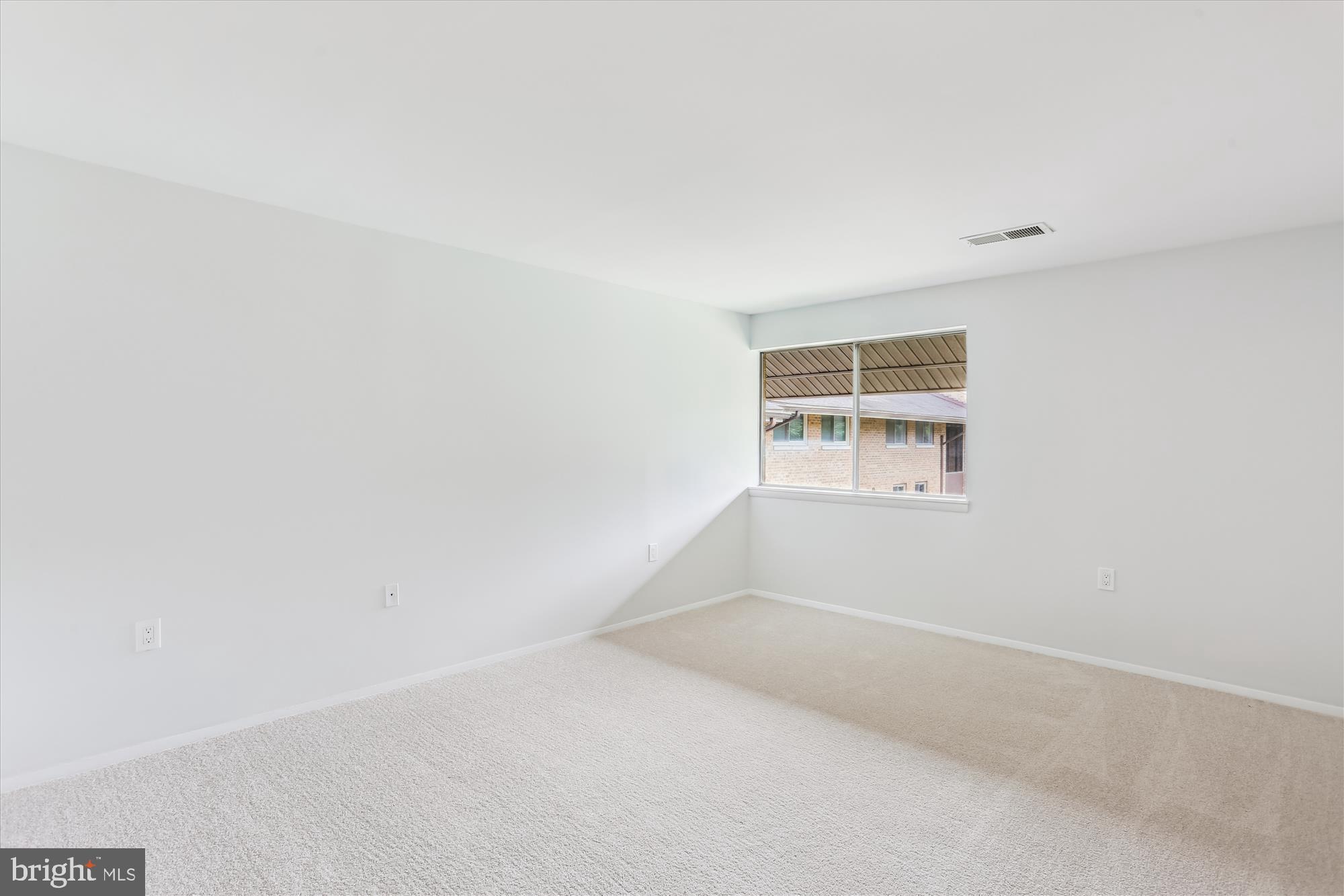 NORMANDIE ON THE LAKE I - Residential