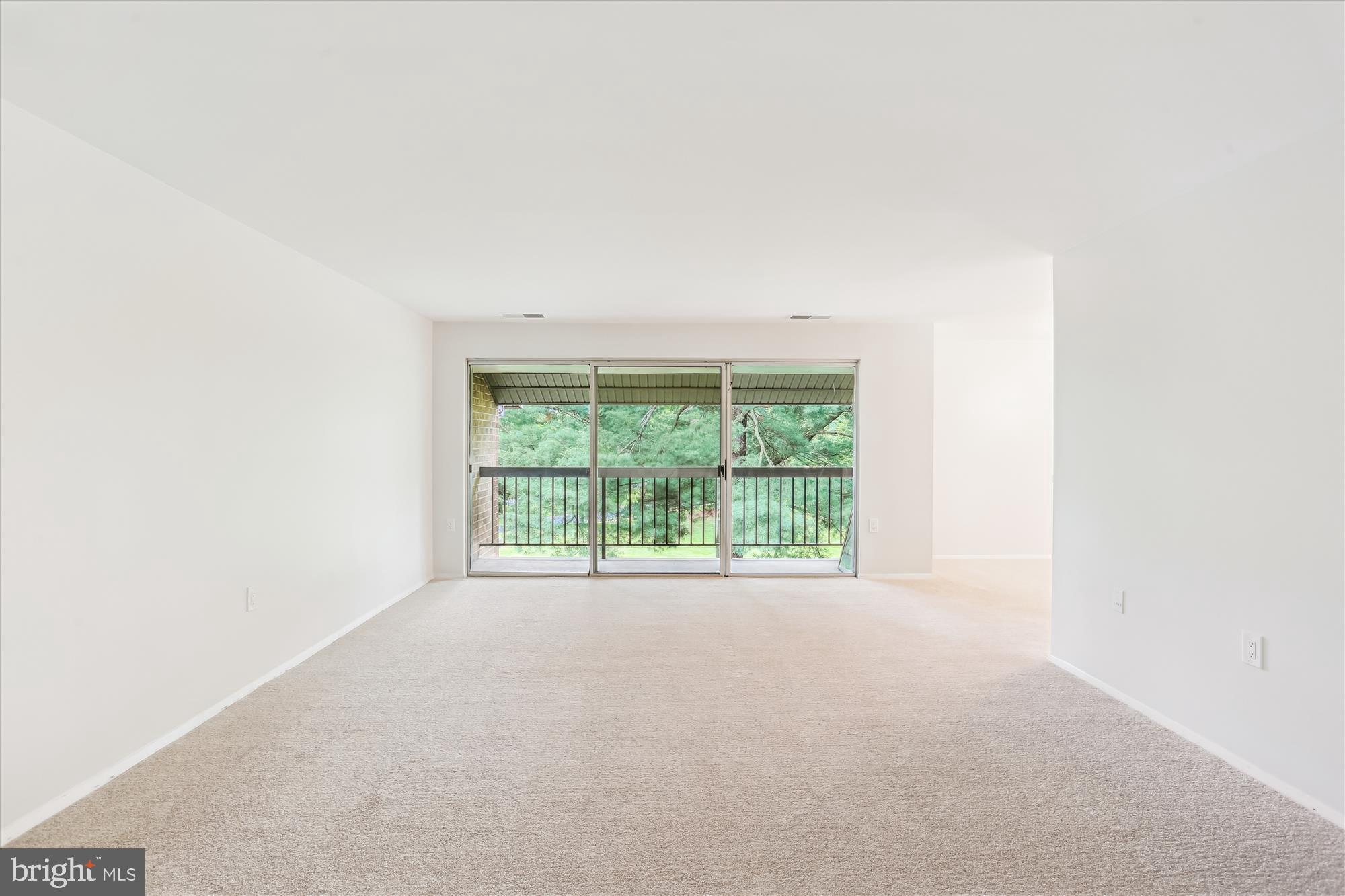 NORMANDIE ON THE LAKE I - Residential