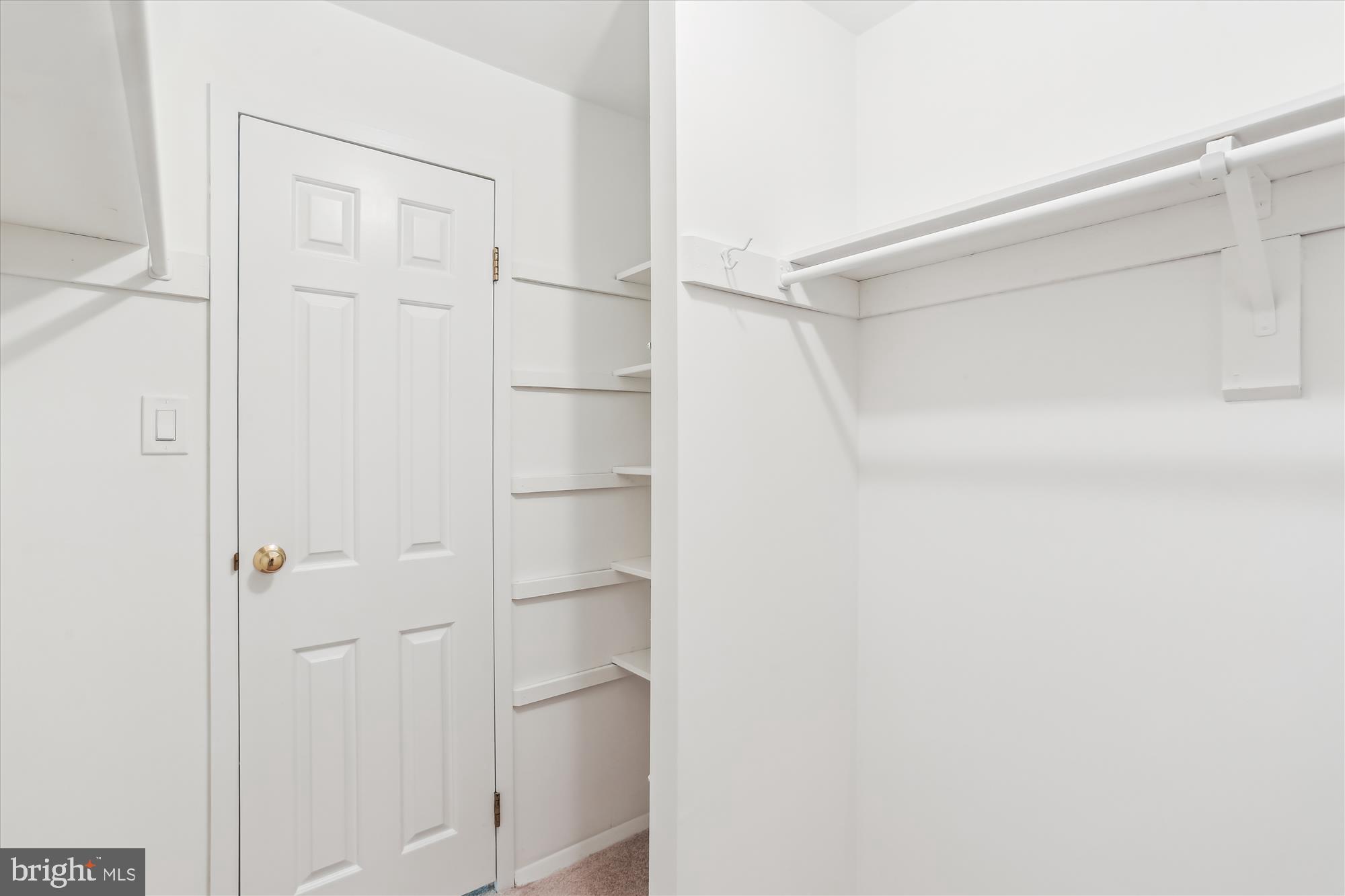 NORMANDIE ON THE LAKE I - Residential