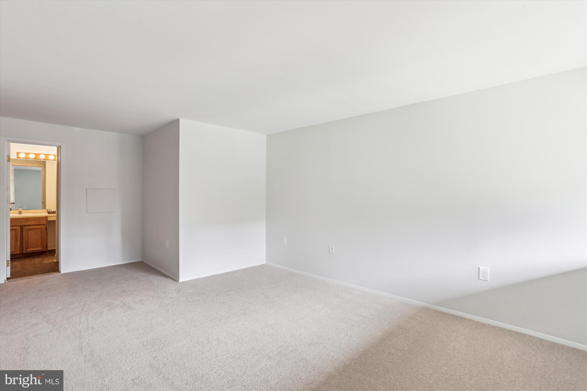 NORMANDIE ON THE LAKE I - Residential