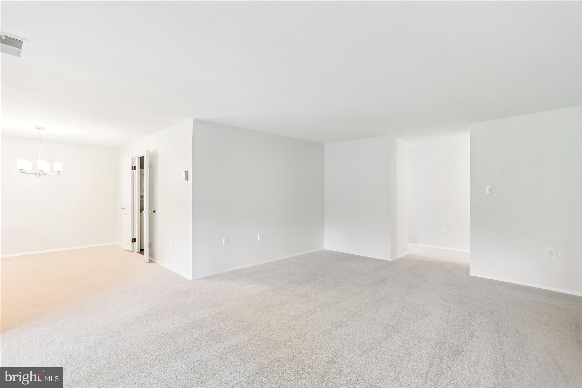 NORMANDIE ON THE LAKE I - Residential