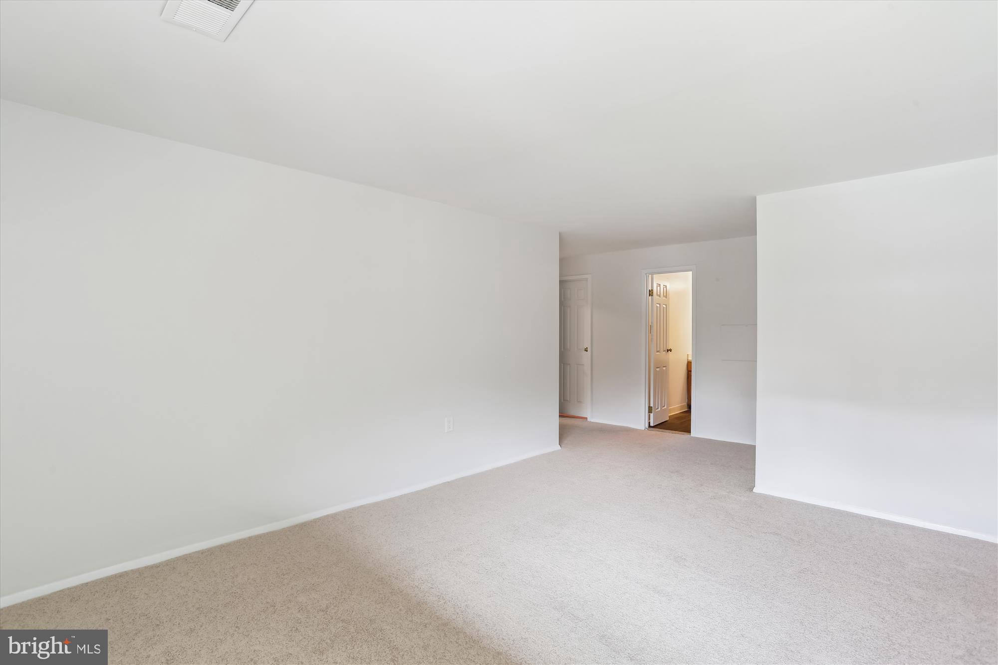 NORMANDIE ON THE LAKE I - Residential