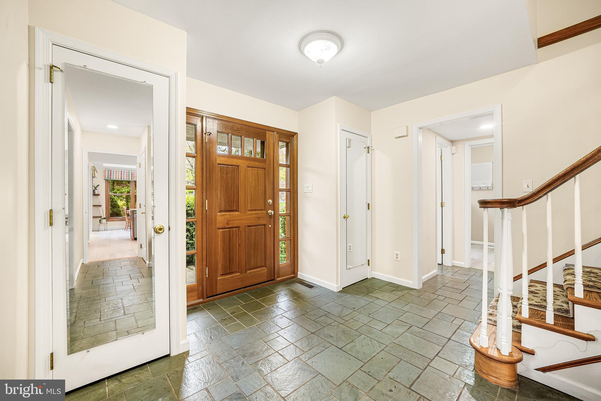 6 OAK GLEN DRIVE