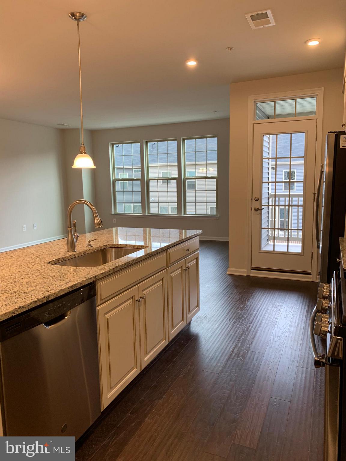 GLENN DALE CROSSING - Residential Lease