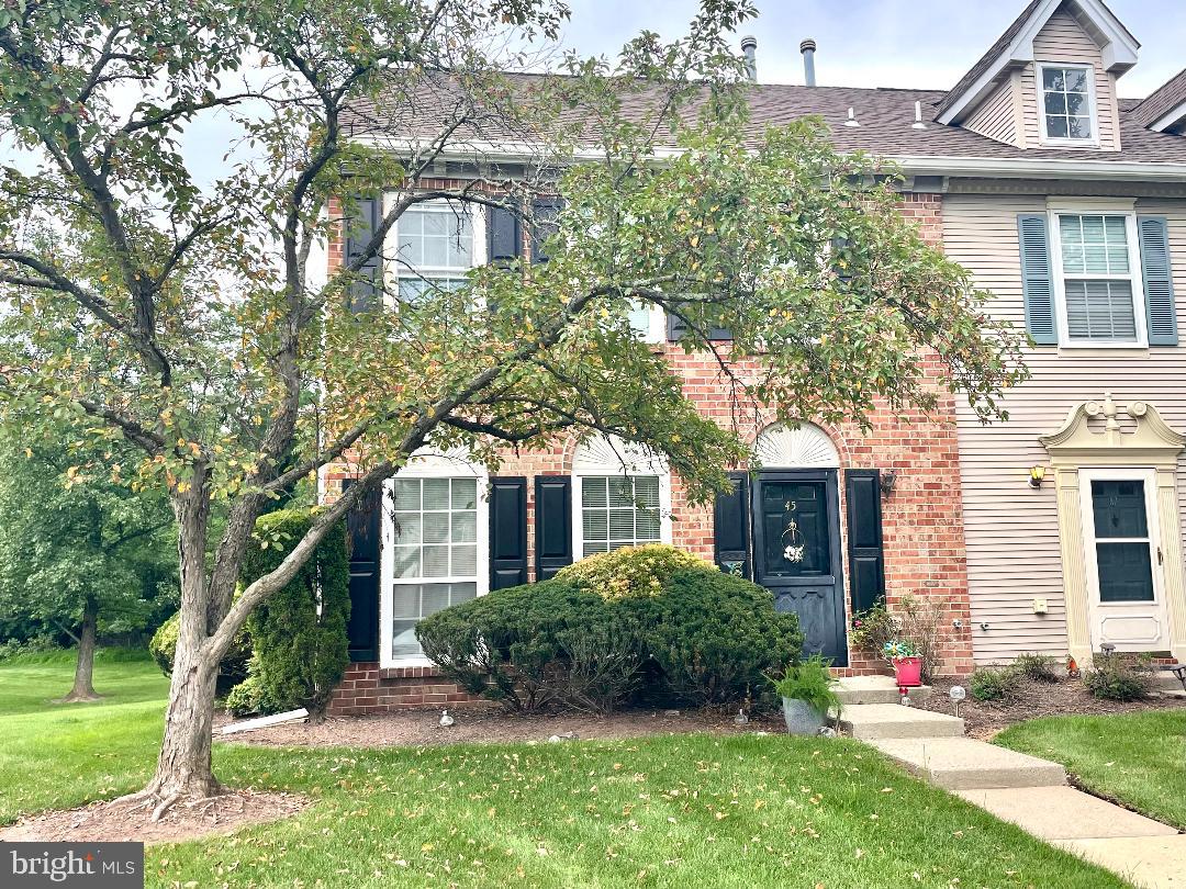 45 TOWNSEND COURT
