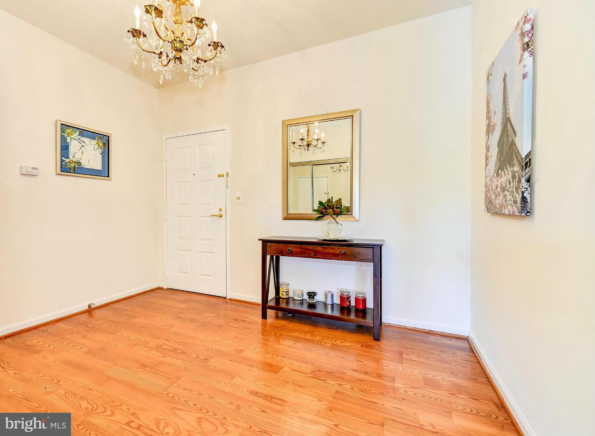 VANTAGE POINT EAST @ LEISURE WORLD - Residential