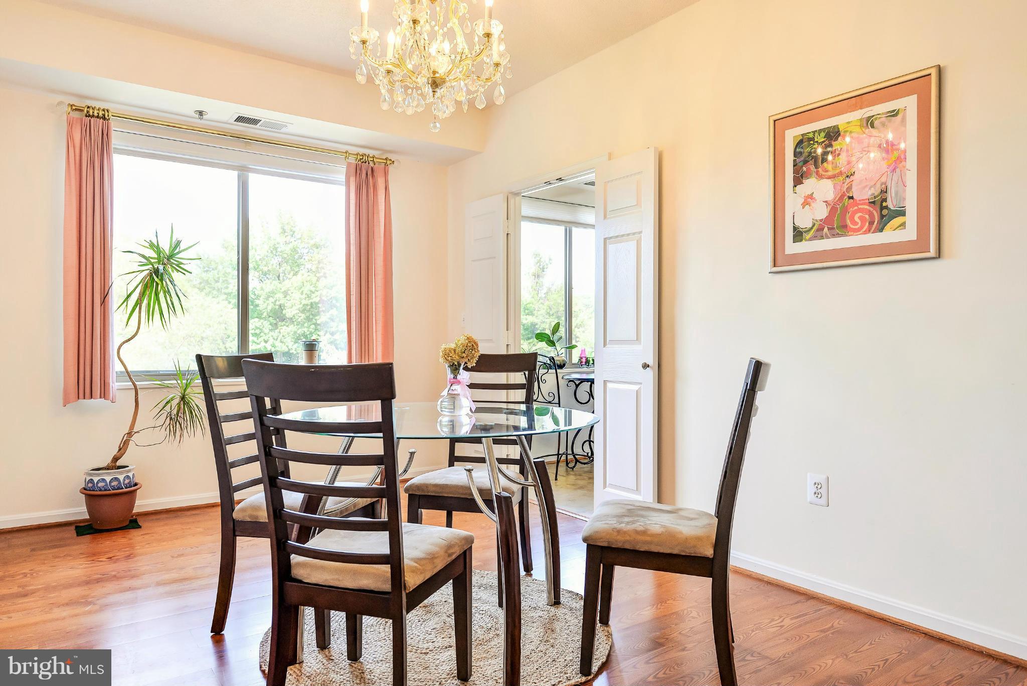 VANTAGE POINT EAST @ LEISURE WORLD - Residential