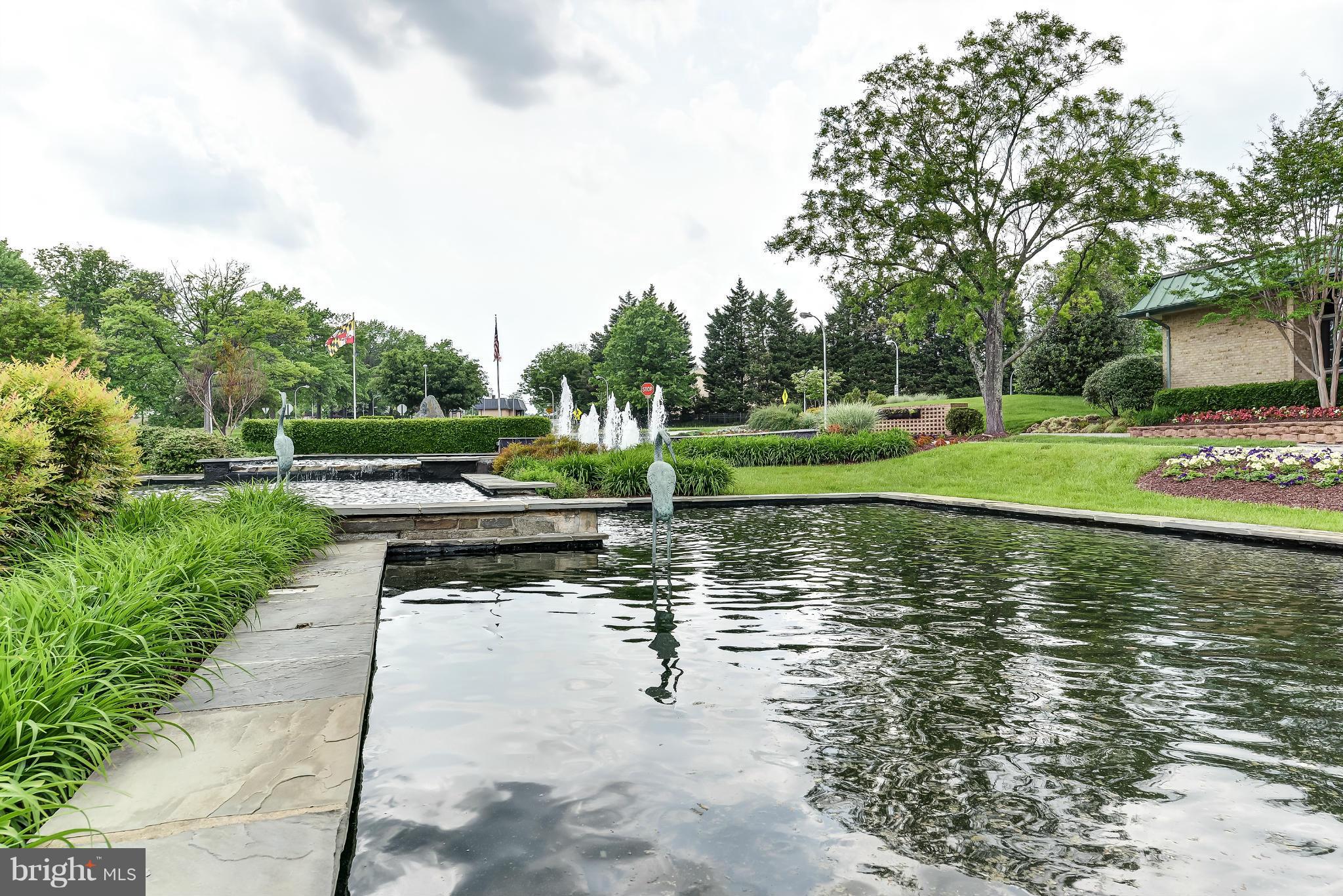 VANTAGE POINT EAST @ LEISURE WORLD - Residential