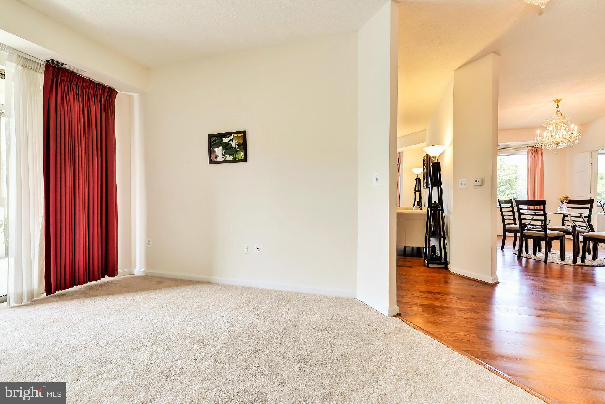 VANTAGE POINT EAST @ LEISURE WORLD - Residential