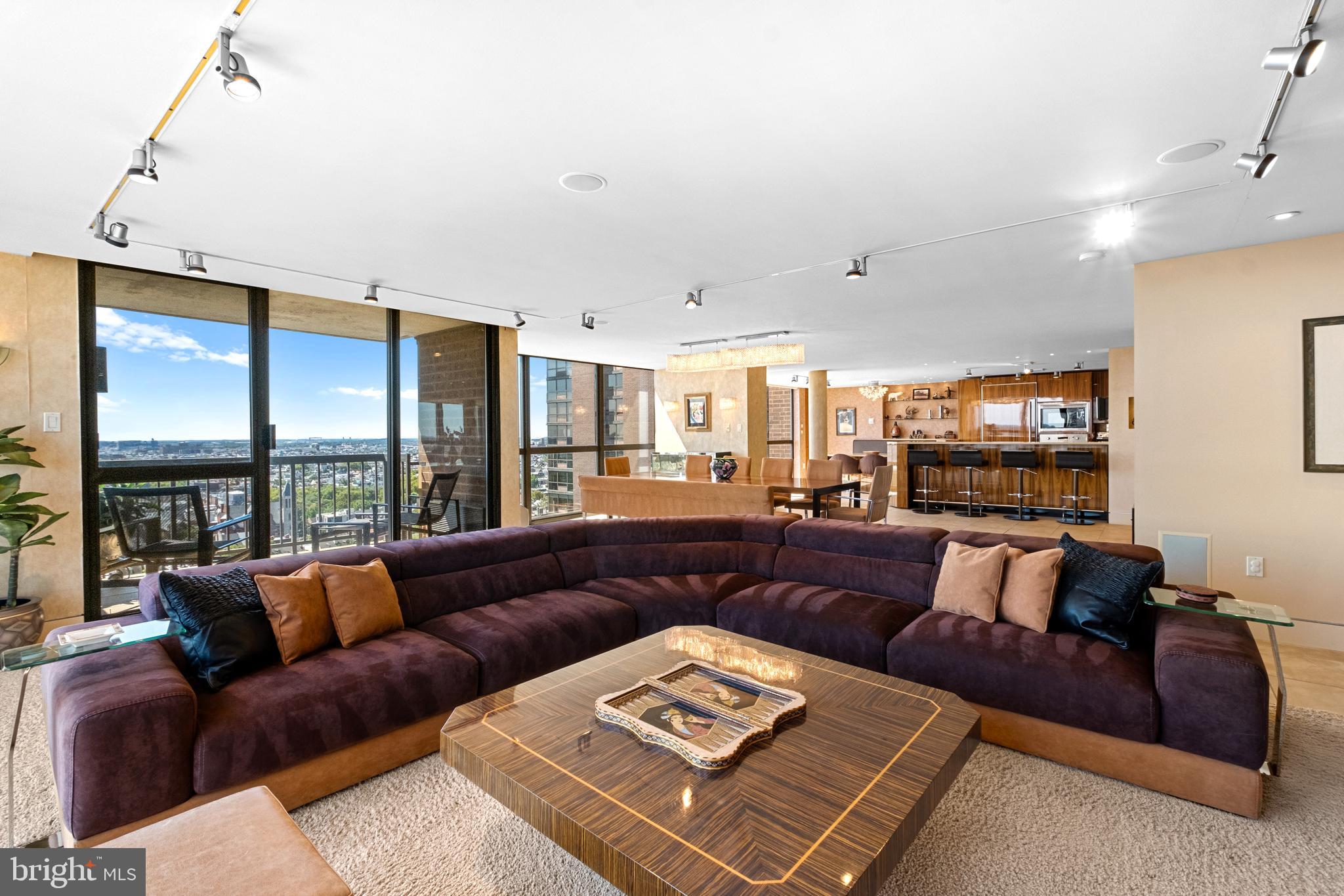 WASHINGTON SQ - Residential