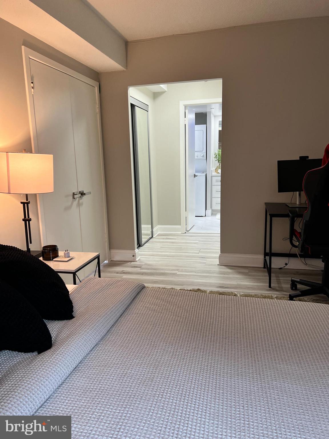 SKYLINE SQUARE CONDO - Residential