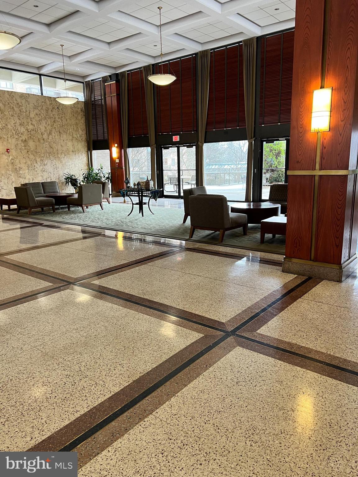 SKYLINE SQUARE CONDO - Residential