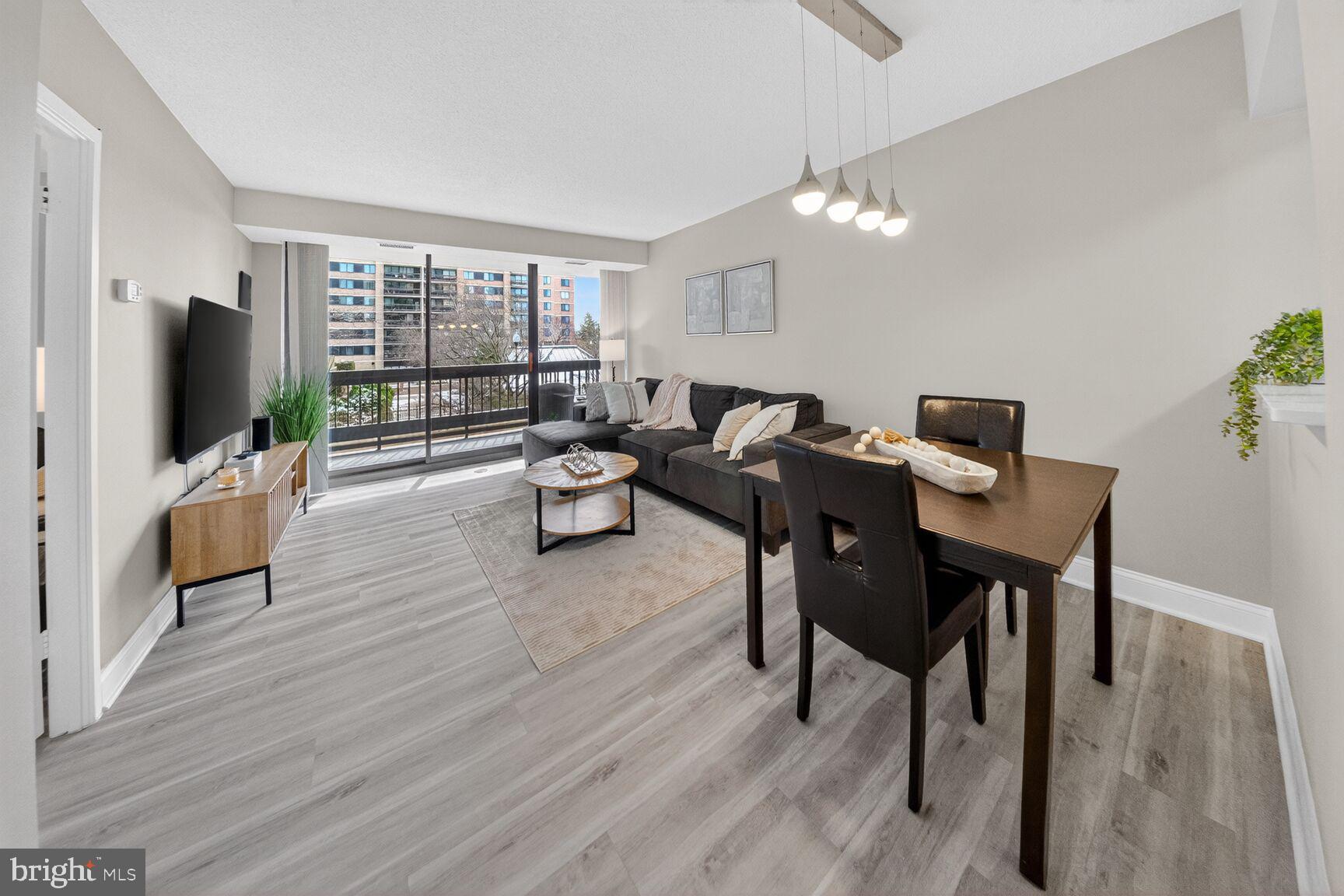 SKYLINE SQUARE CONDO - Residential