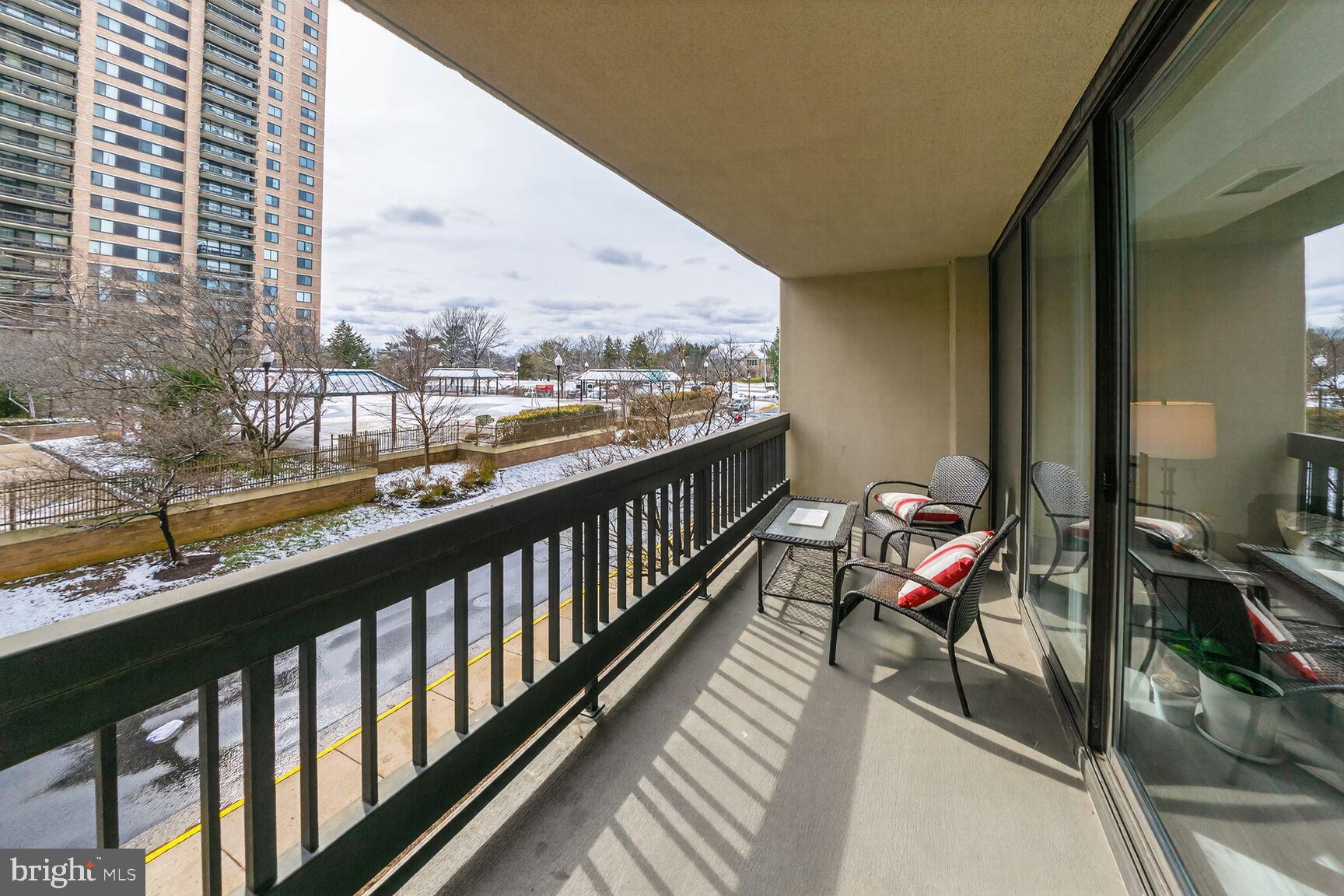 SKYLINE SQUARE CONDO - Residential