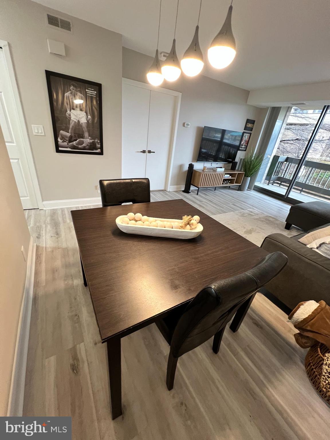 SKYLINE SQUARE CONDO - Residential