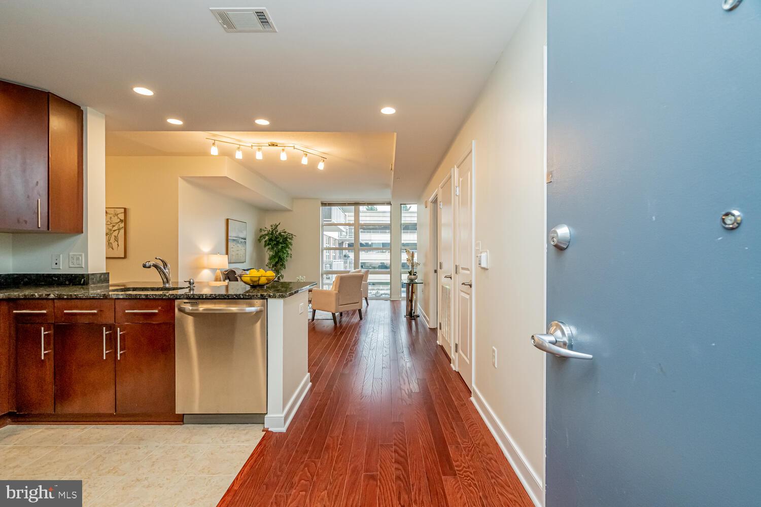 FLEET STREET CONDOMINIUMS - Residential