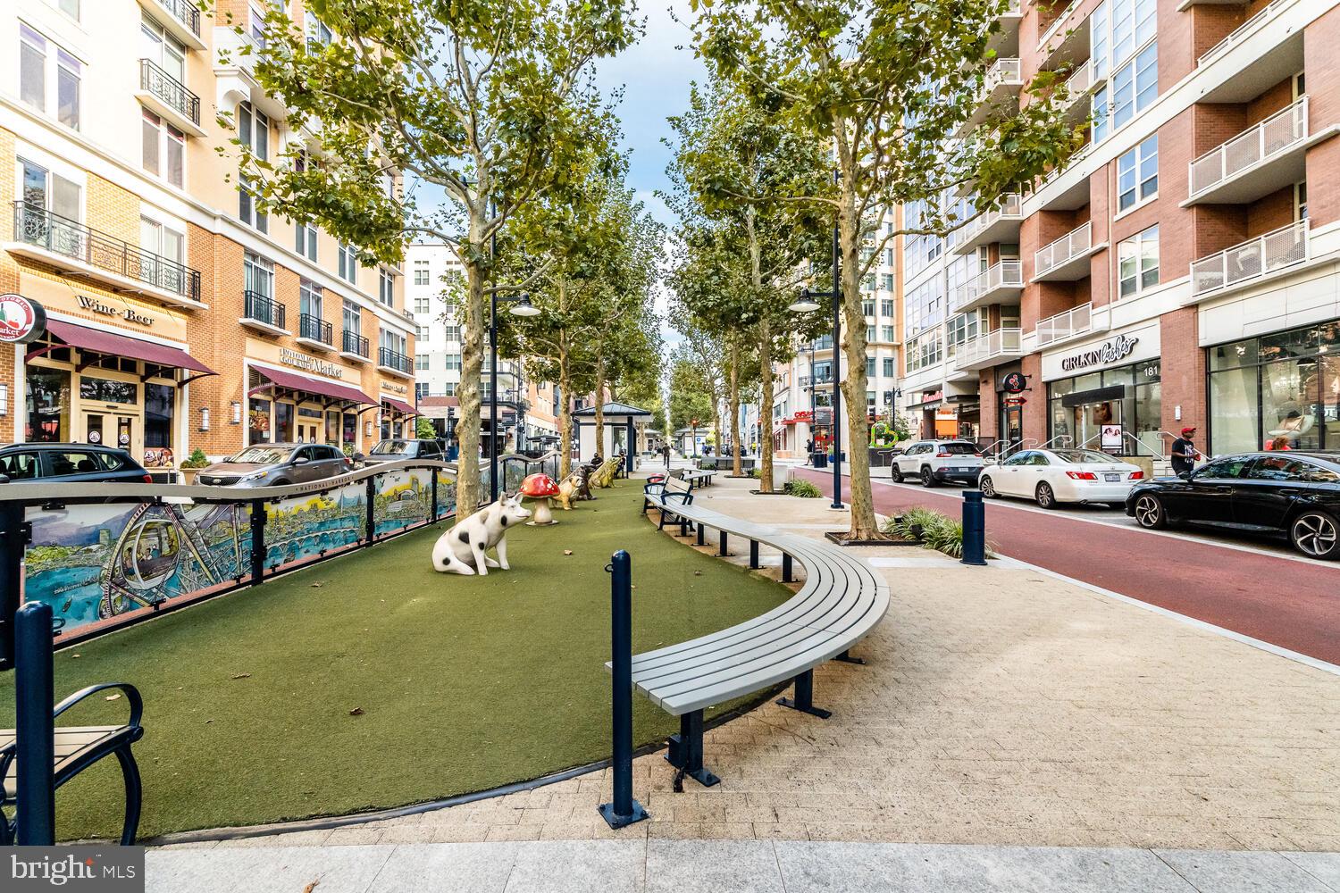 FLEET STREET CONDOMINIUMS - Residential