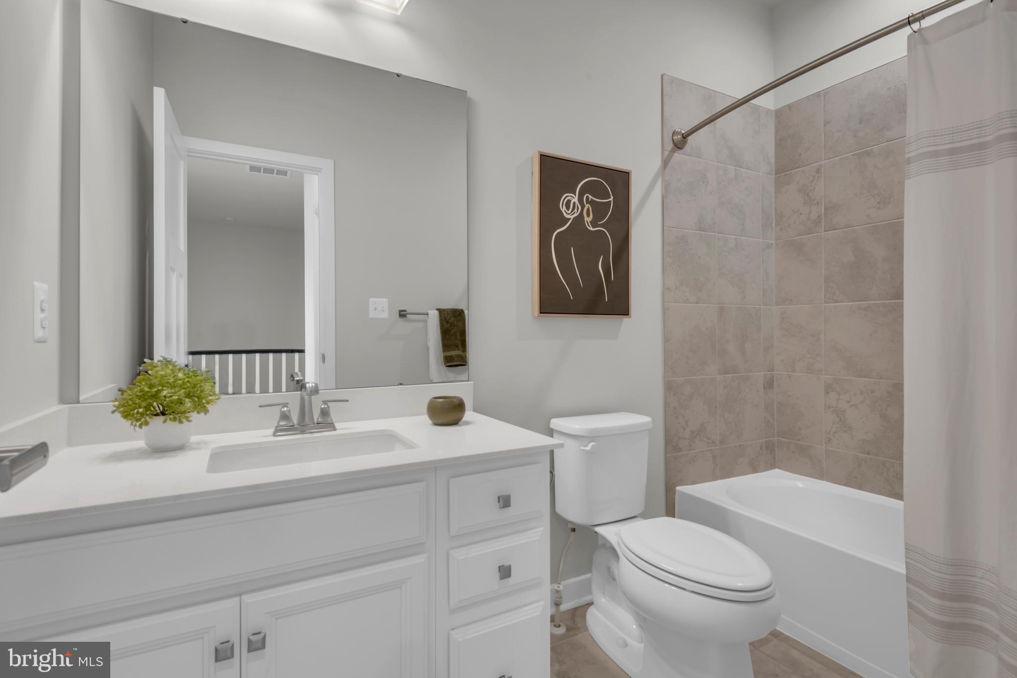 TIMOTHY BRANCH TOWNS - Residential Lease