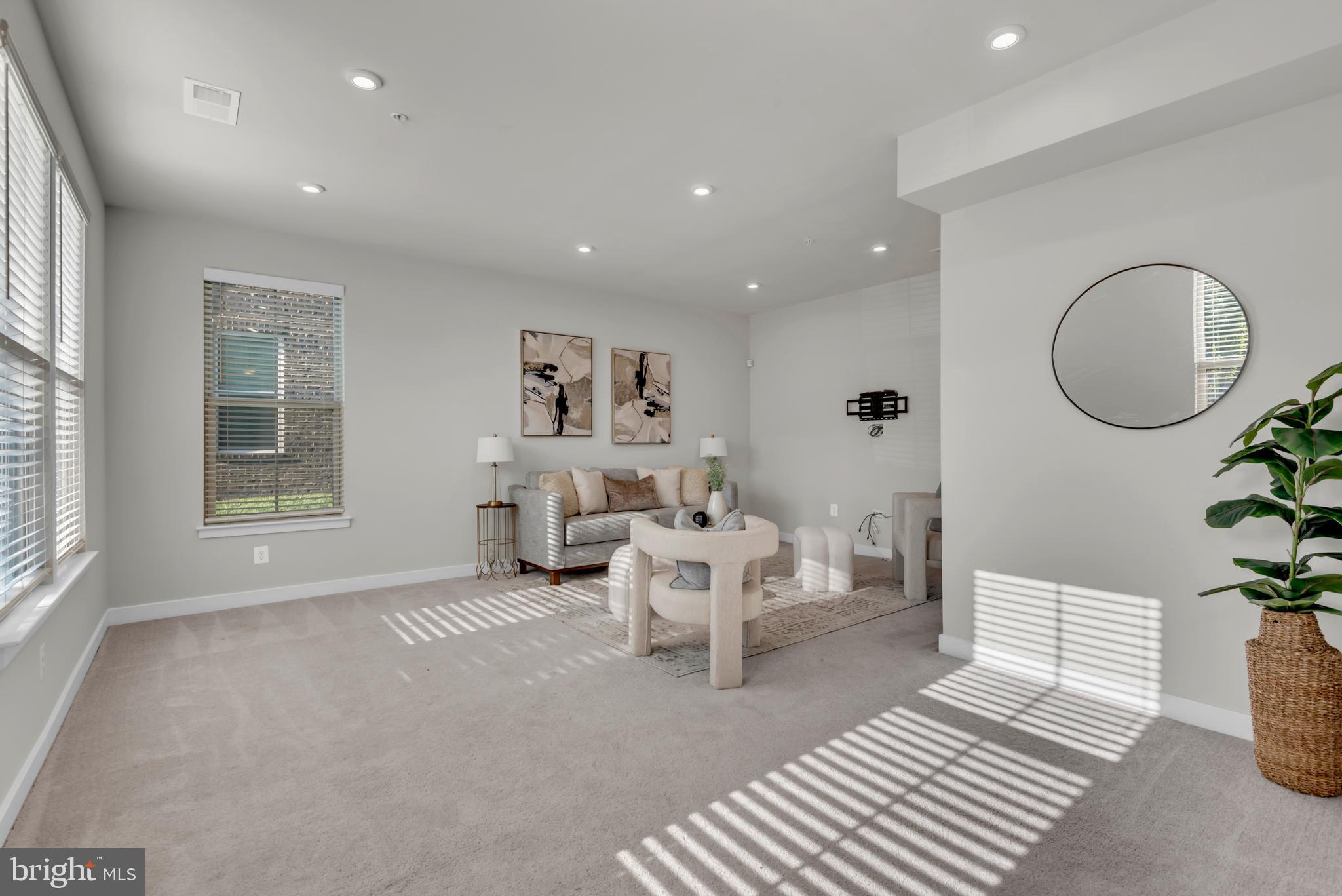 TIMOTHY BRANCH TOWNS - Residential Lease