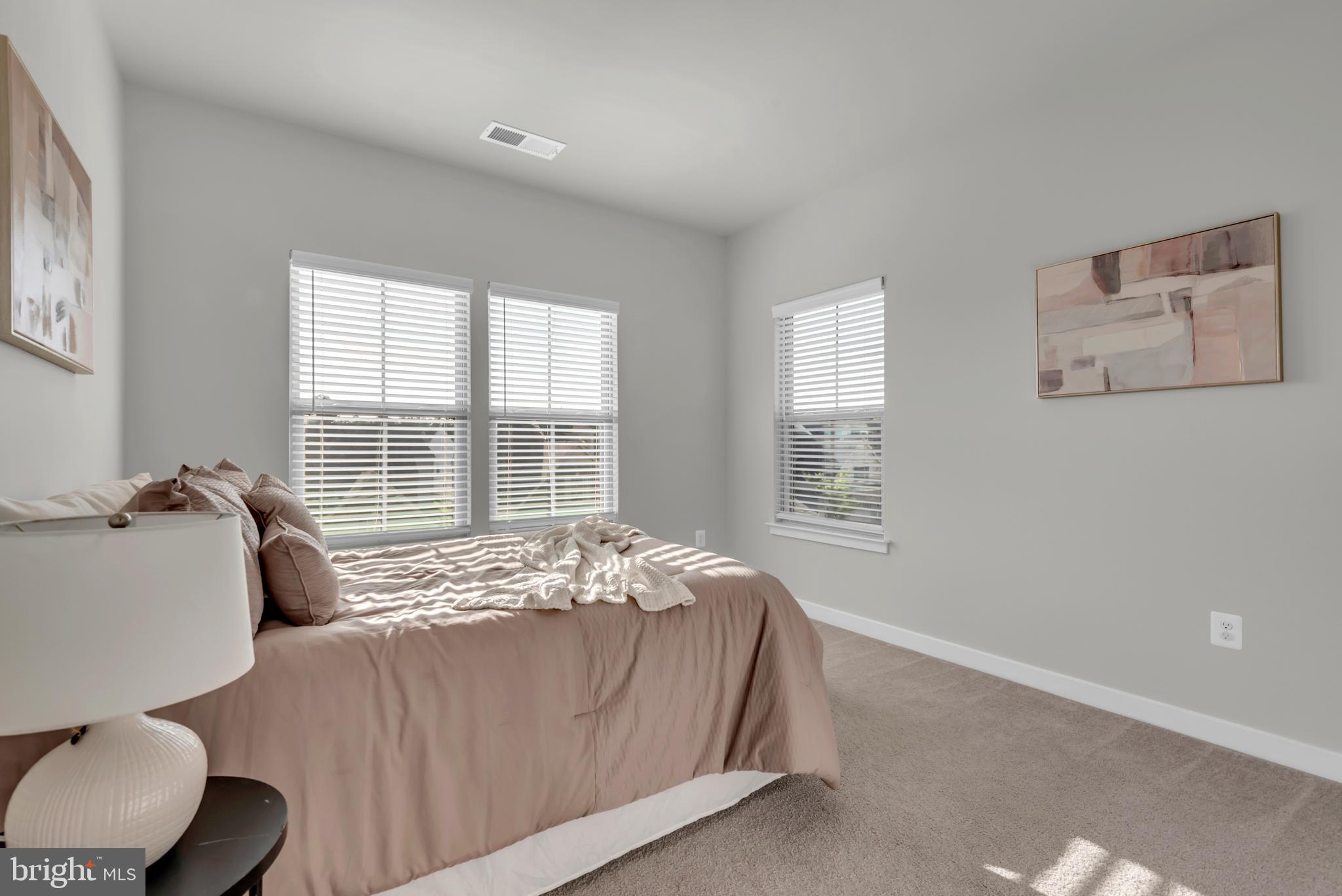 TIMOTHY BRANCH TOWNS - Residential Lease