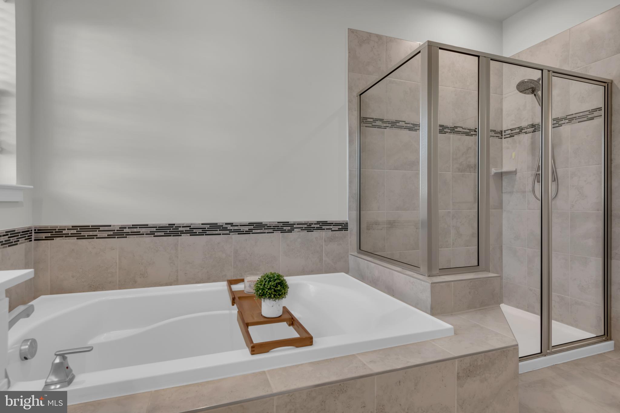 TIMOTHY BRANCH TOWNS - Residential Lease