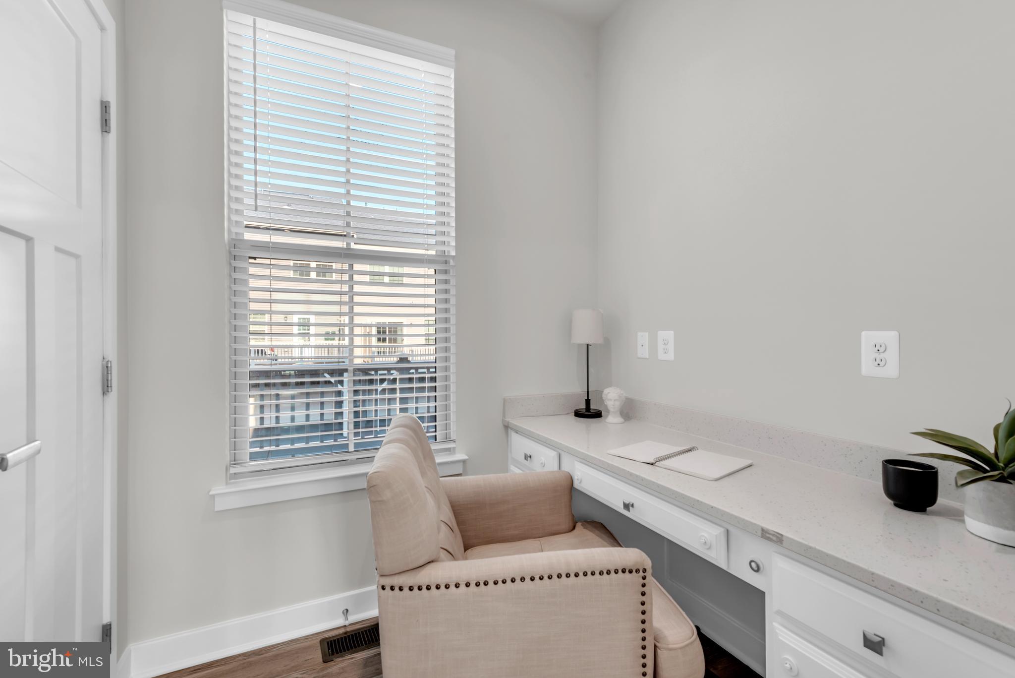 TIMOTHY BRANCH TOWNS - Residential Lease