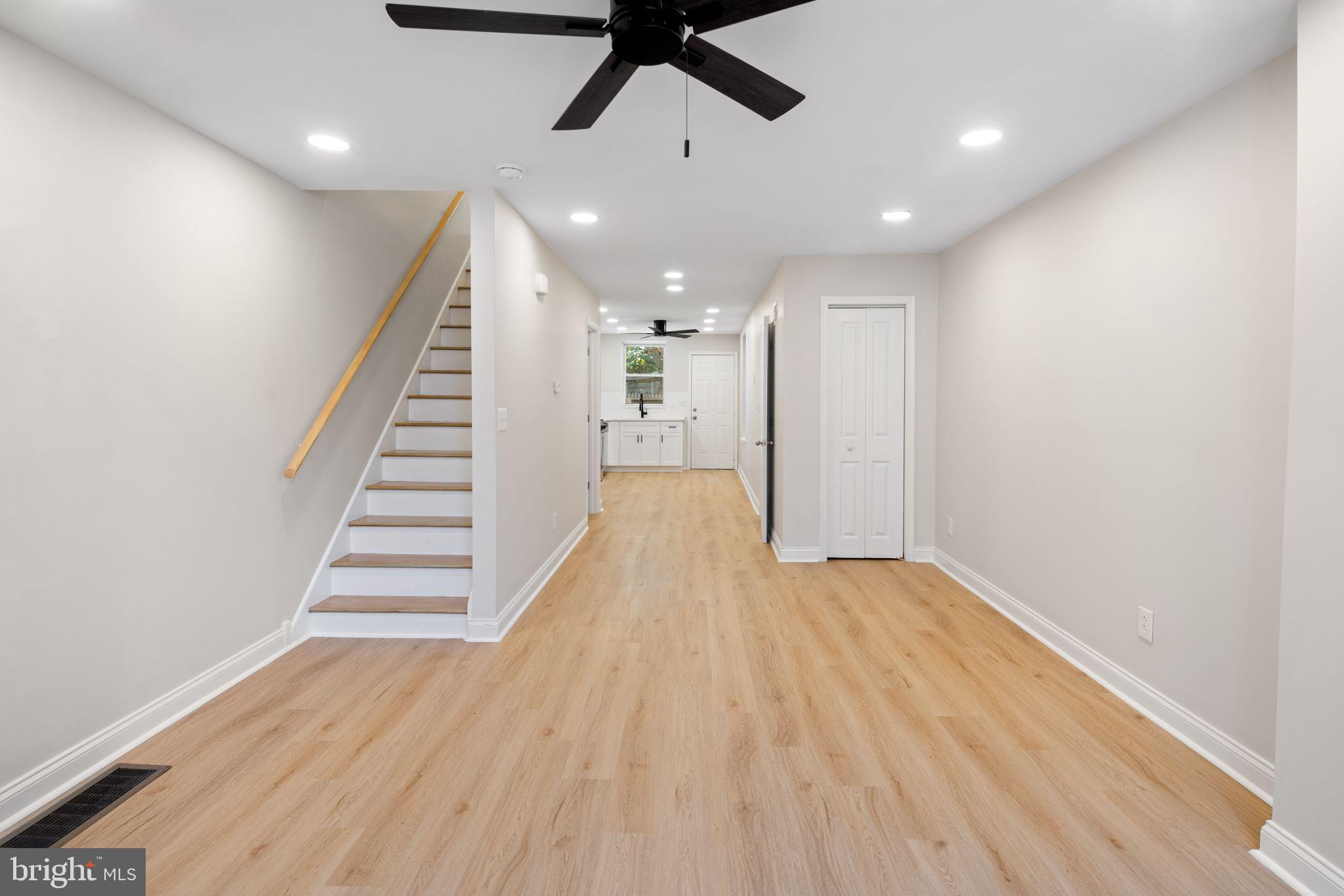 POINT BREEZE - Residential