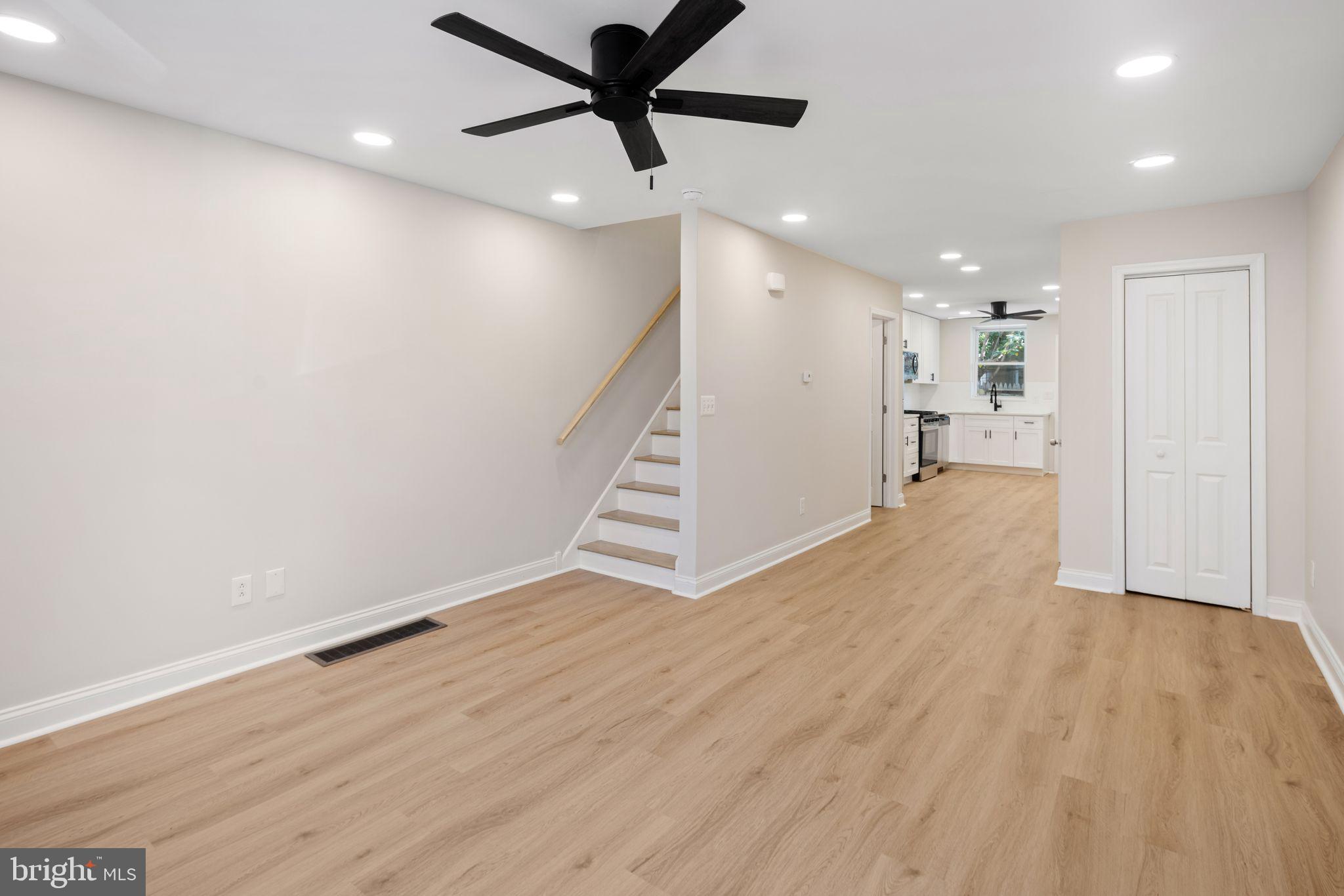 POINT BREEZE - Residential