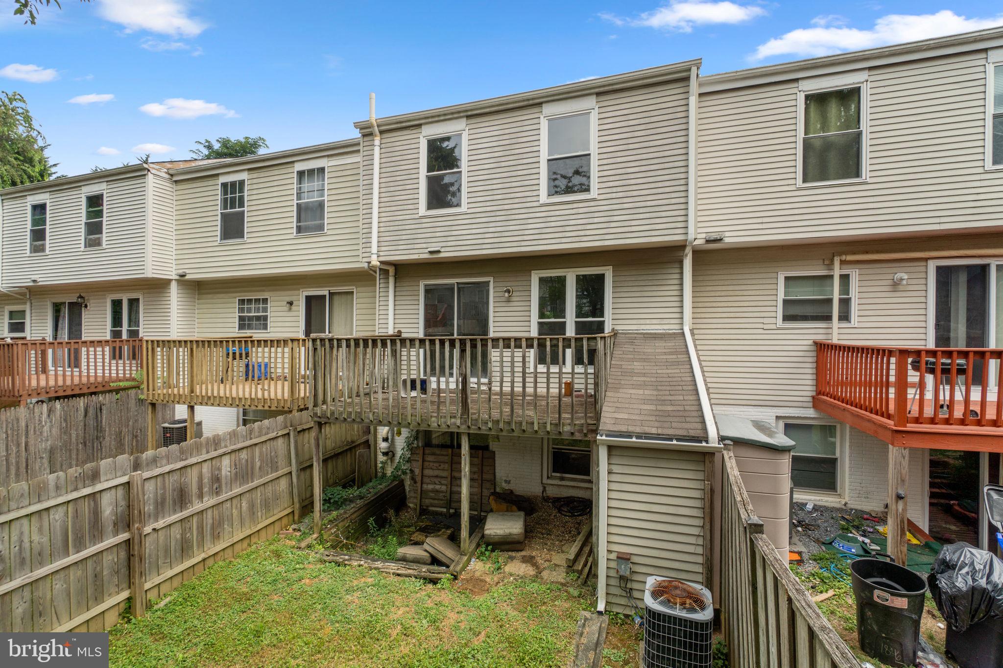 1848 MURDOCK COURT