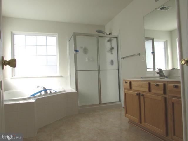 SARATOGA HUNT - Residential