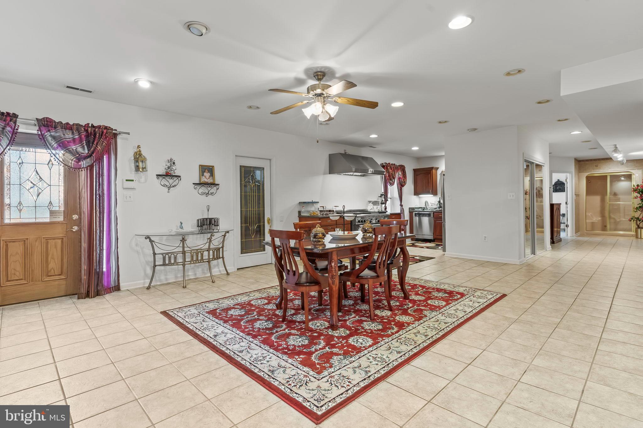 CROSS POINT - Residential