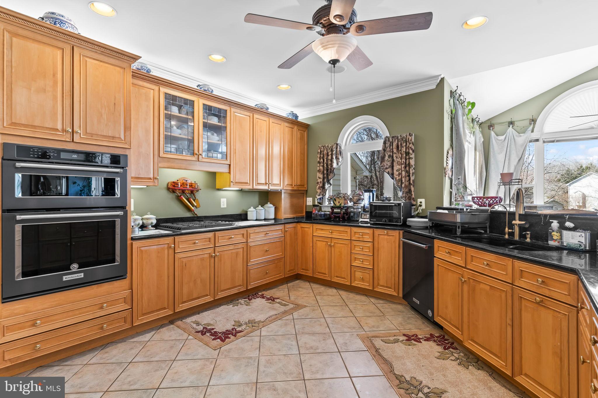 CROSS POINT - Residential