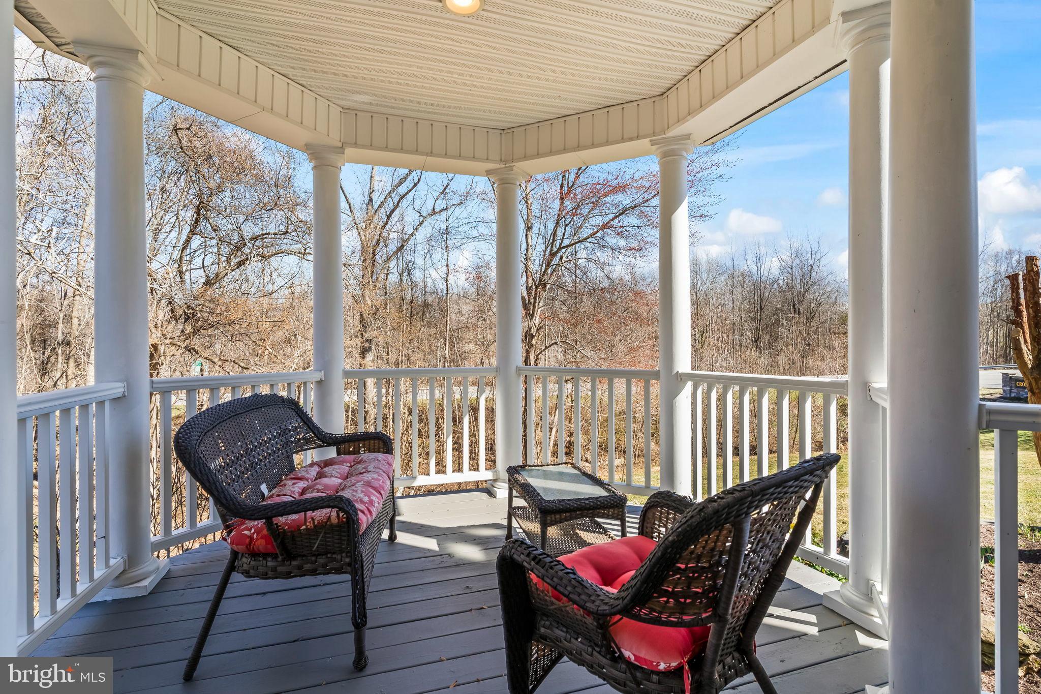 CROSS POINT - Residential