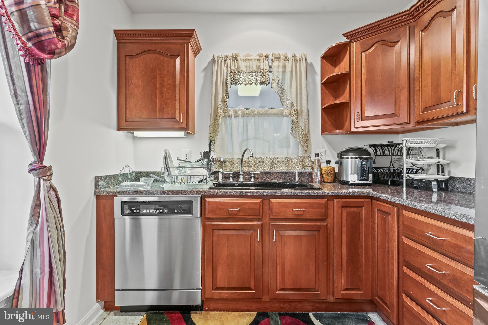 CROSS POINT - Residential