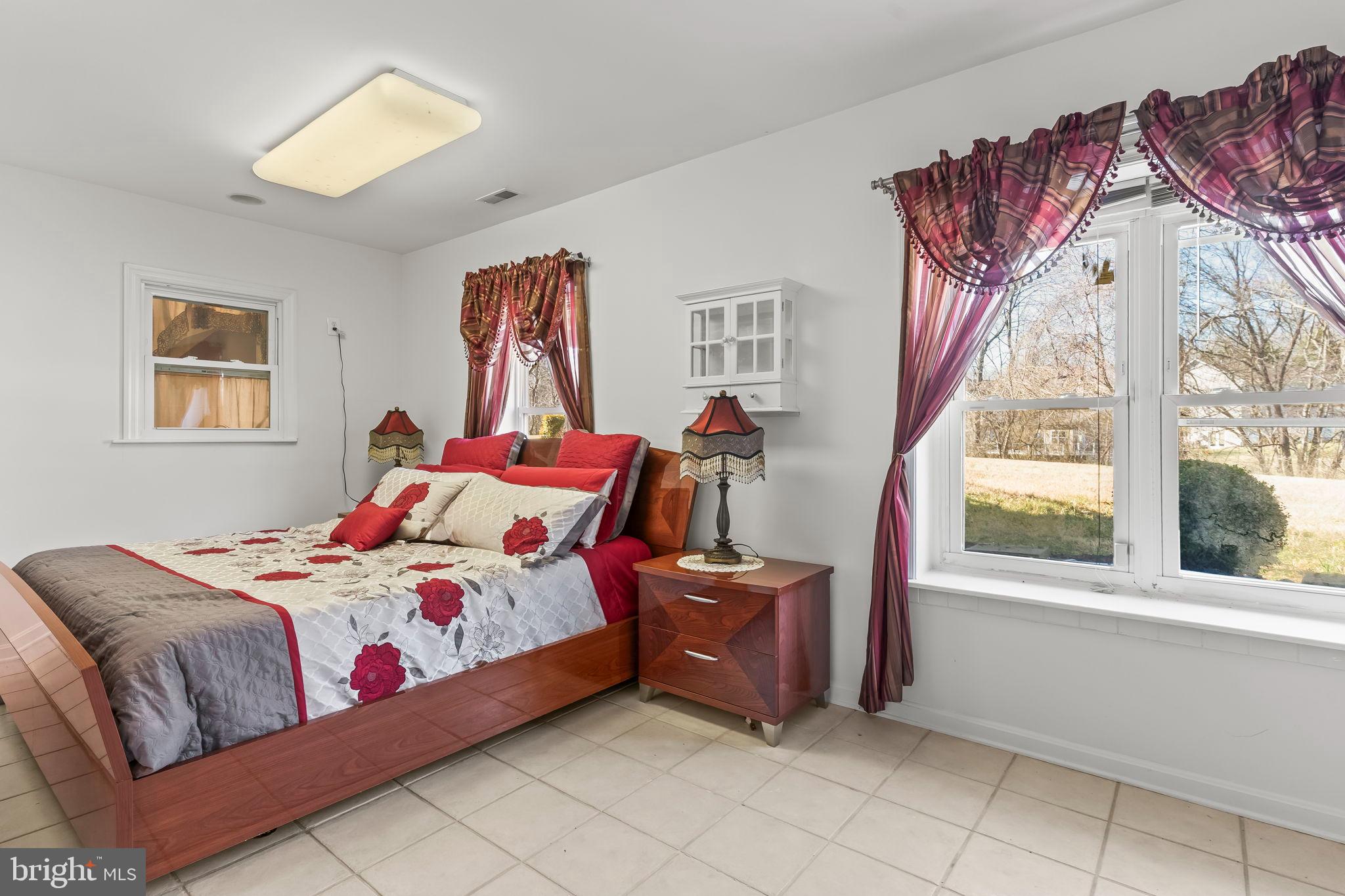 CROSS POINT - Residential