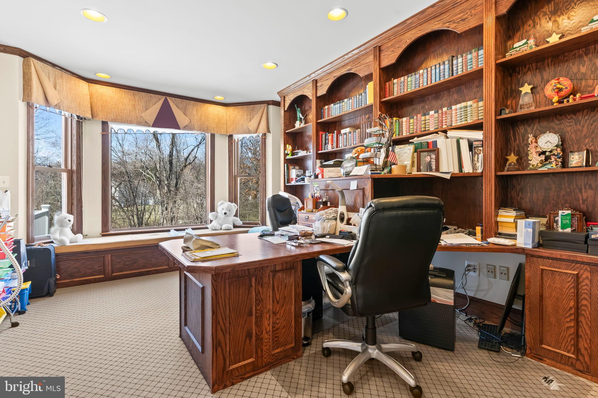 CROSS POINT - Residential