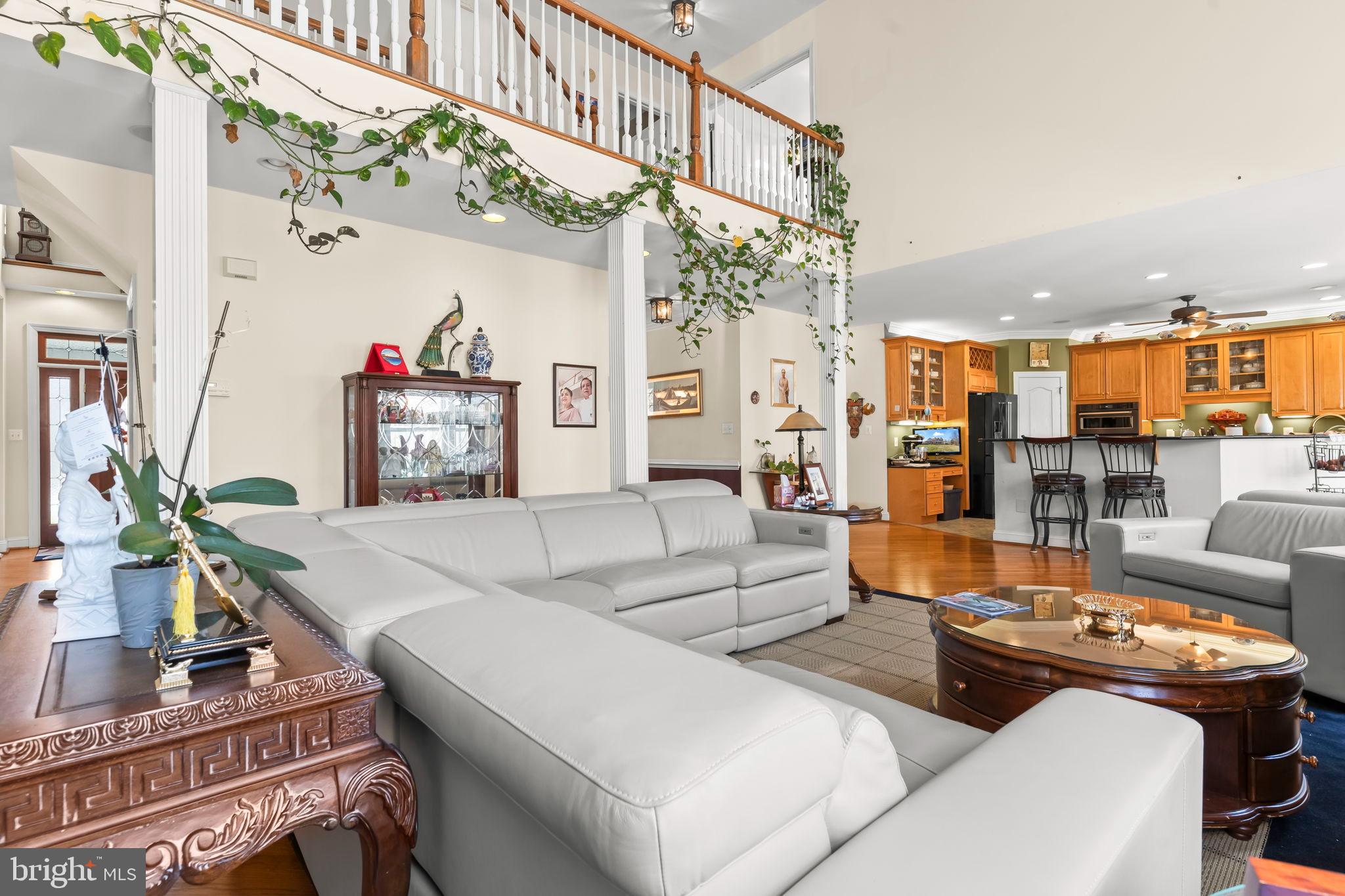 CROSS POINT - Residential