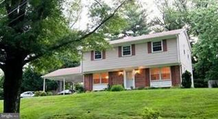 It doesn't get better than this! 5 bed/3.5 bath single family home in popular Colesville/Silver Spring location convenient to shopping, schools, major commuter roads (ICC, I-495). Close to FDA, HHS... Rockville, Olney, Downtown.  Stainless steel appl, fresh paint throughout, new carpet, 4 large bedrooms upstairs, full bed/bath in Basement w/ complete kitchen and walkout. 640+ credit only.