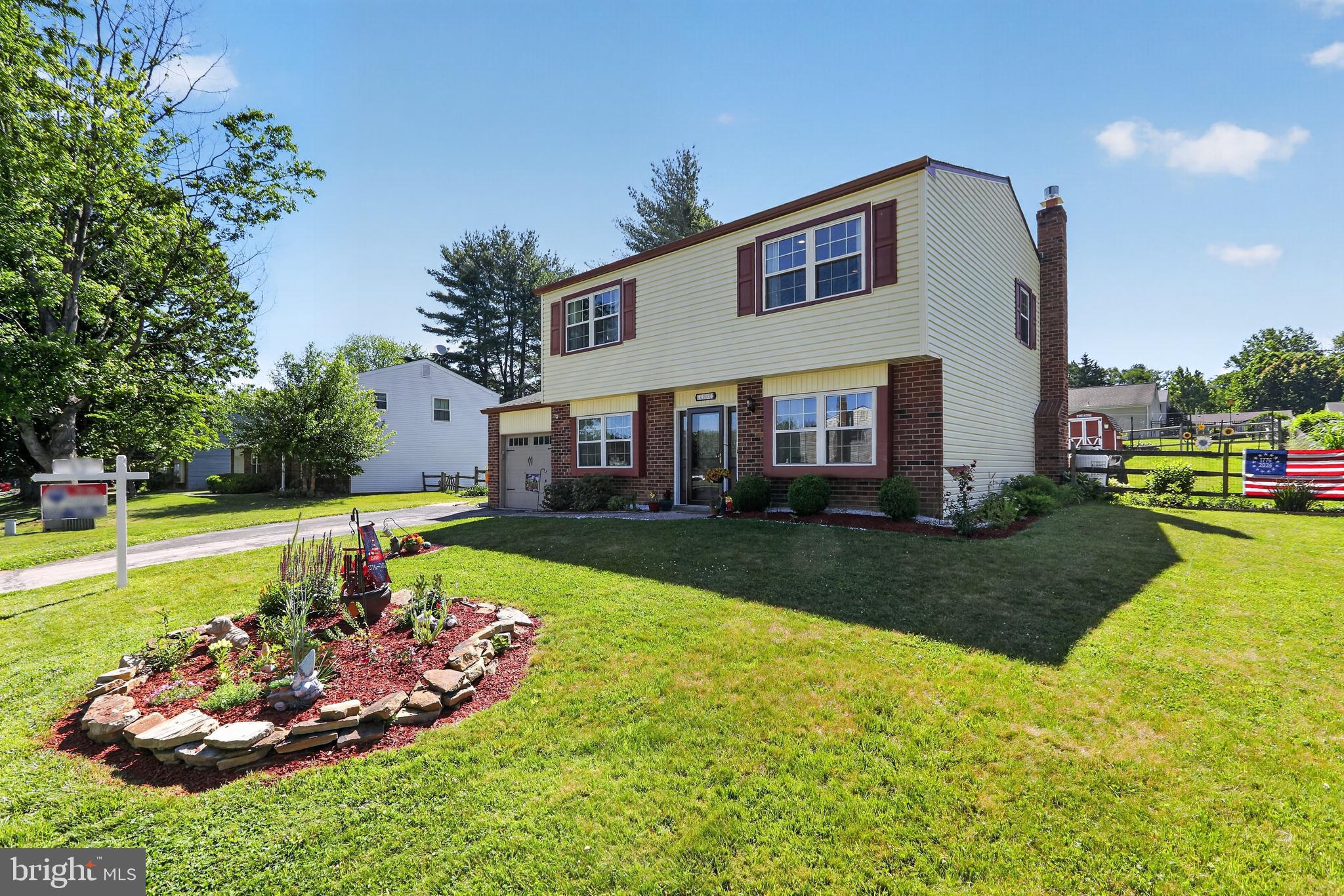 KIMBERLY KNOLL - Residential