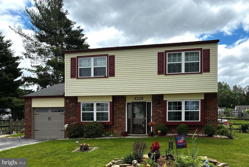 Photo of 3002 Kimberly Dr, NORRISTOWN, PA 19401 (MLS # PAMC2181750)