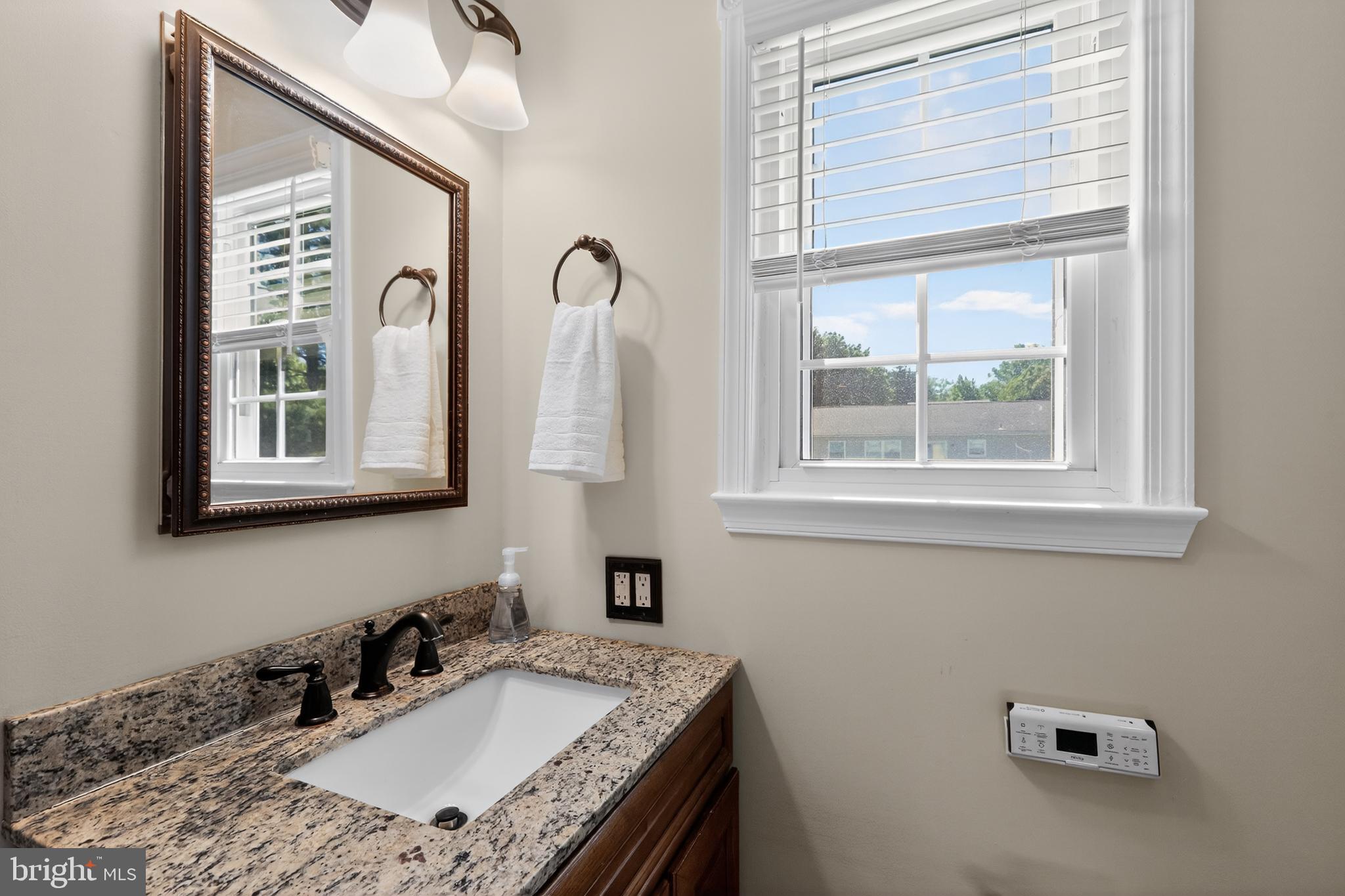 KIMBERLY KNOLL - Residential