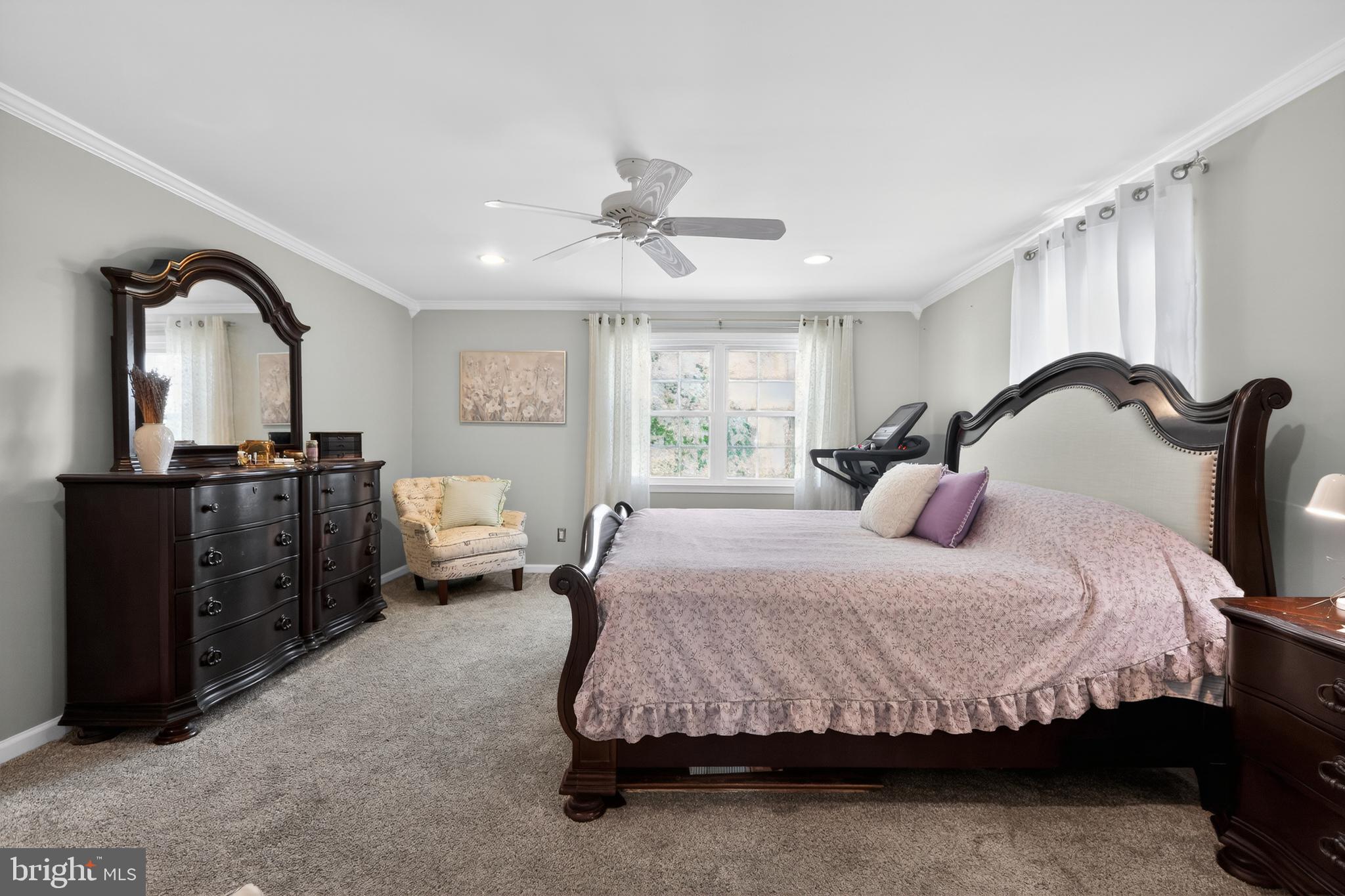 KIMBERLY KNOLL - Residential