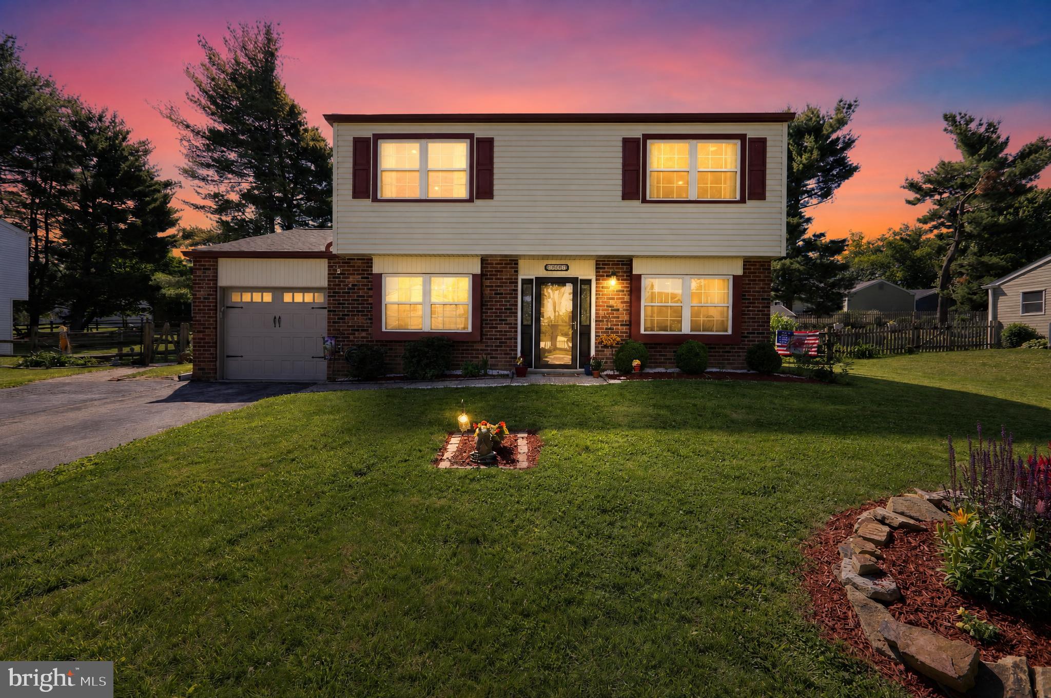 KIMBERLY KNOLL - Residential