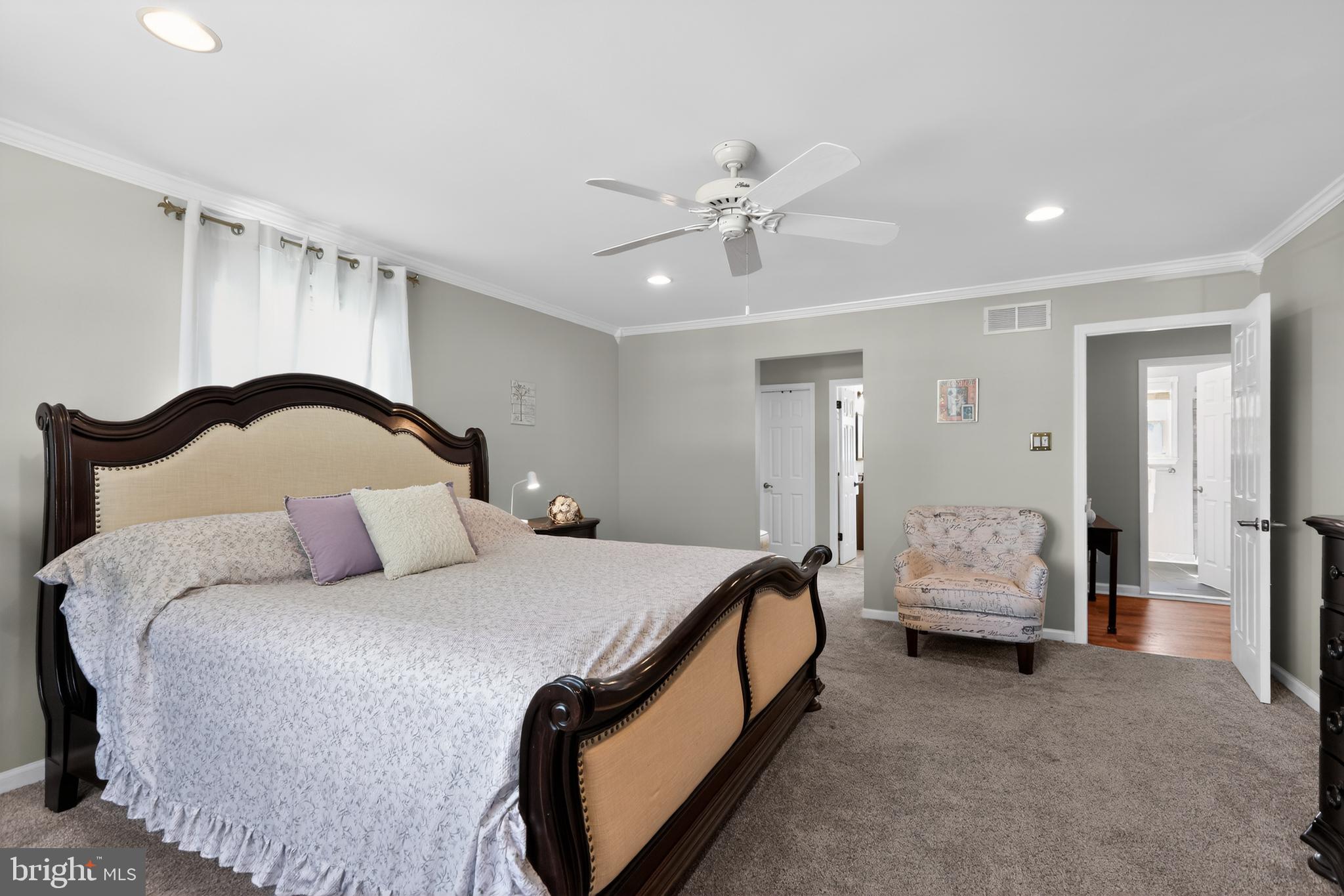 KIMBERLY KNOLL - Residential