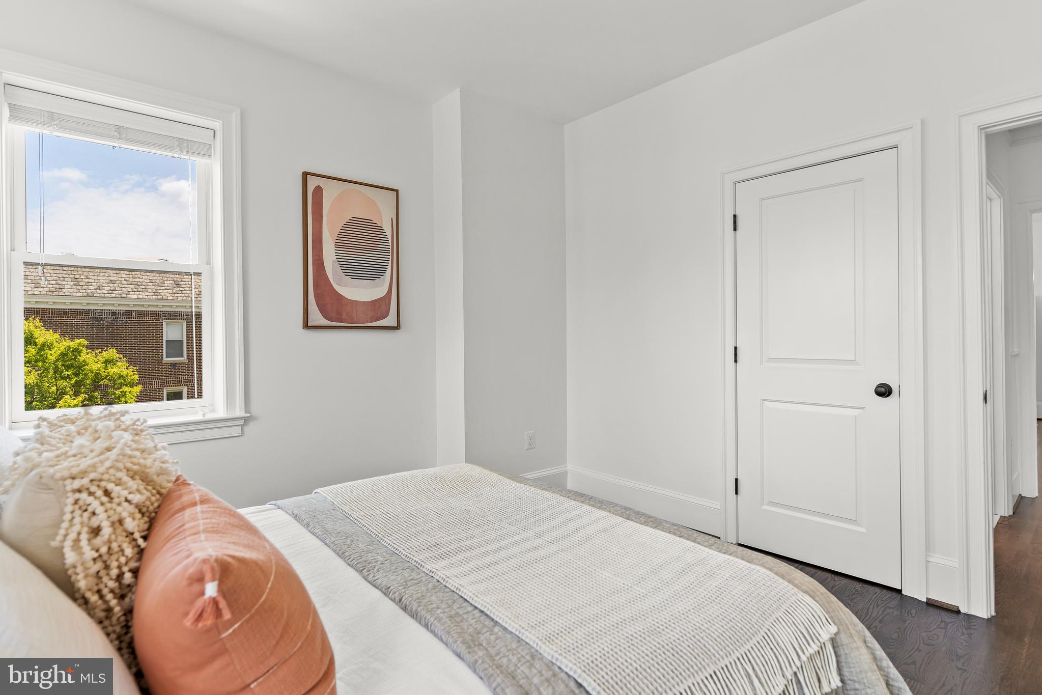 CAPITOL HILL - Residential