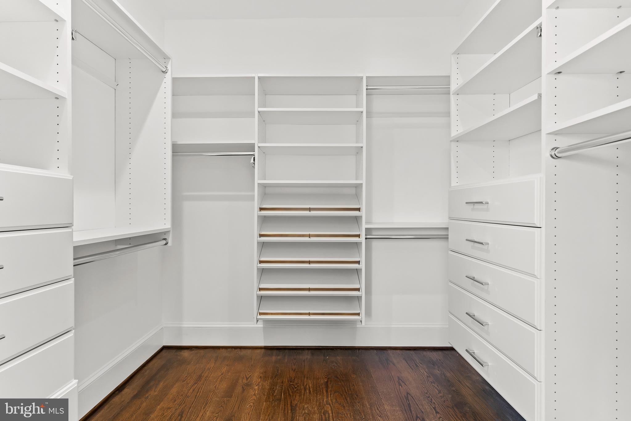 CAPITOL HILL - Residential