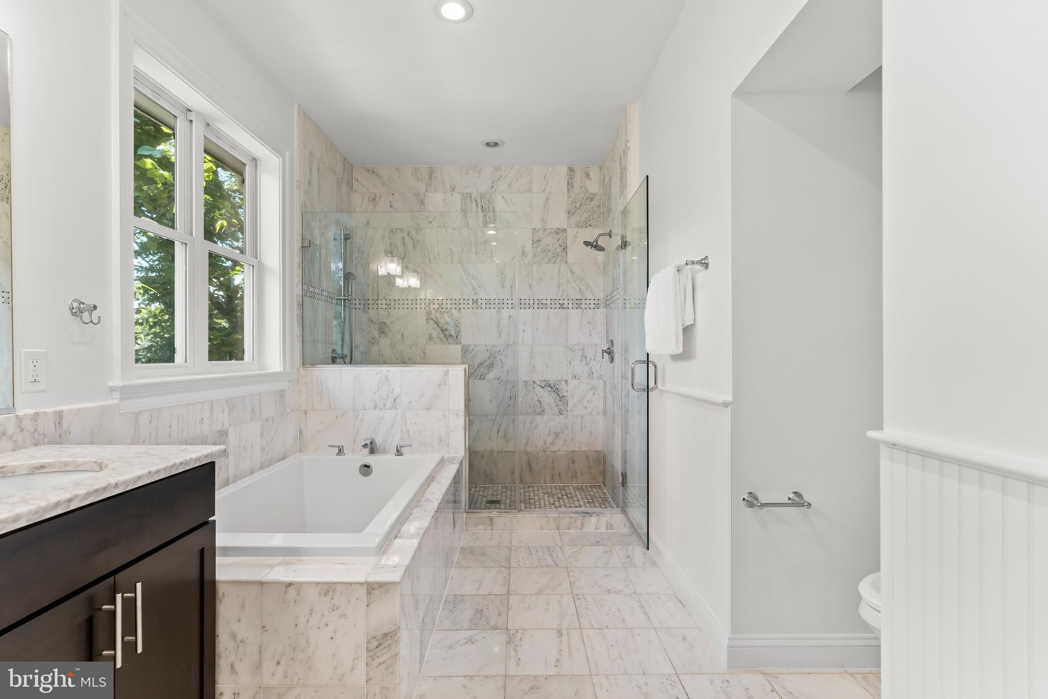 CAPITOL HILL - Residential