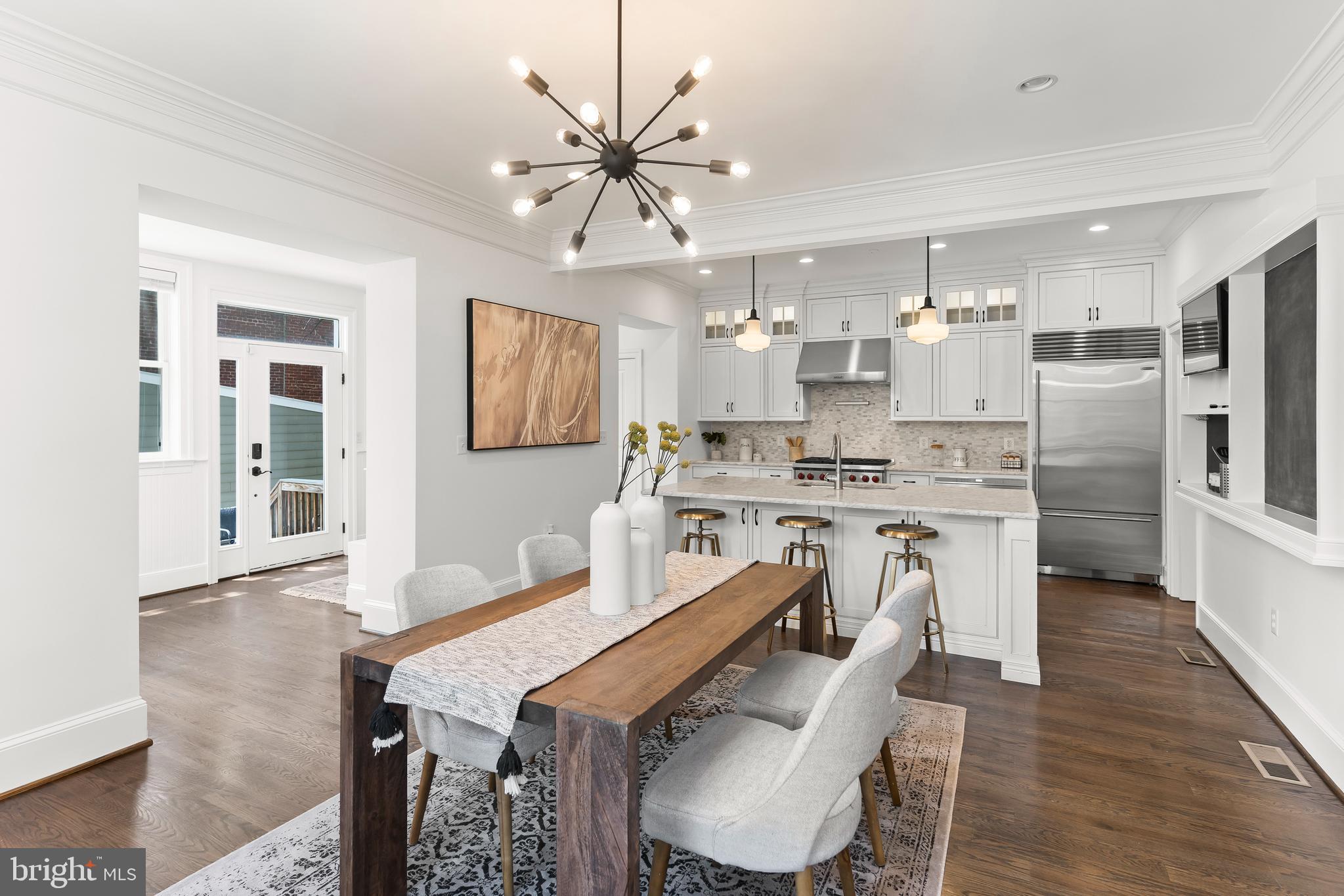 CAPITOL HILL - Residential