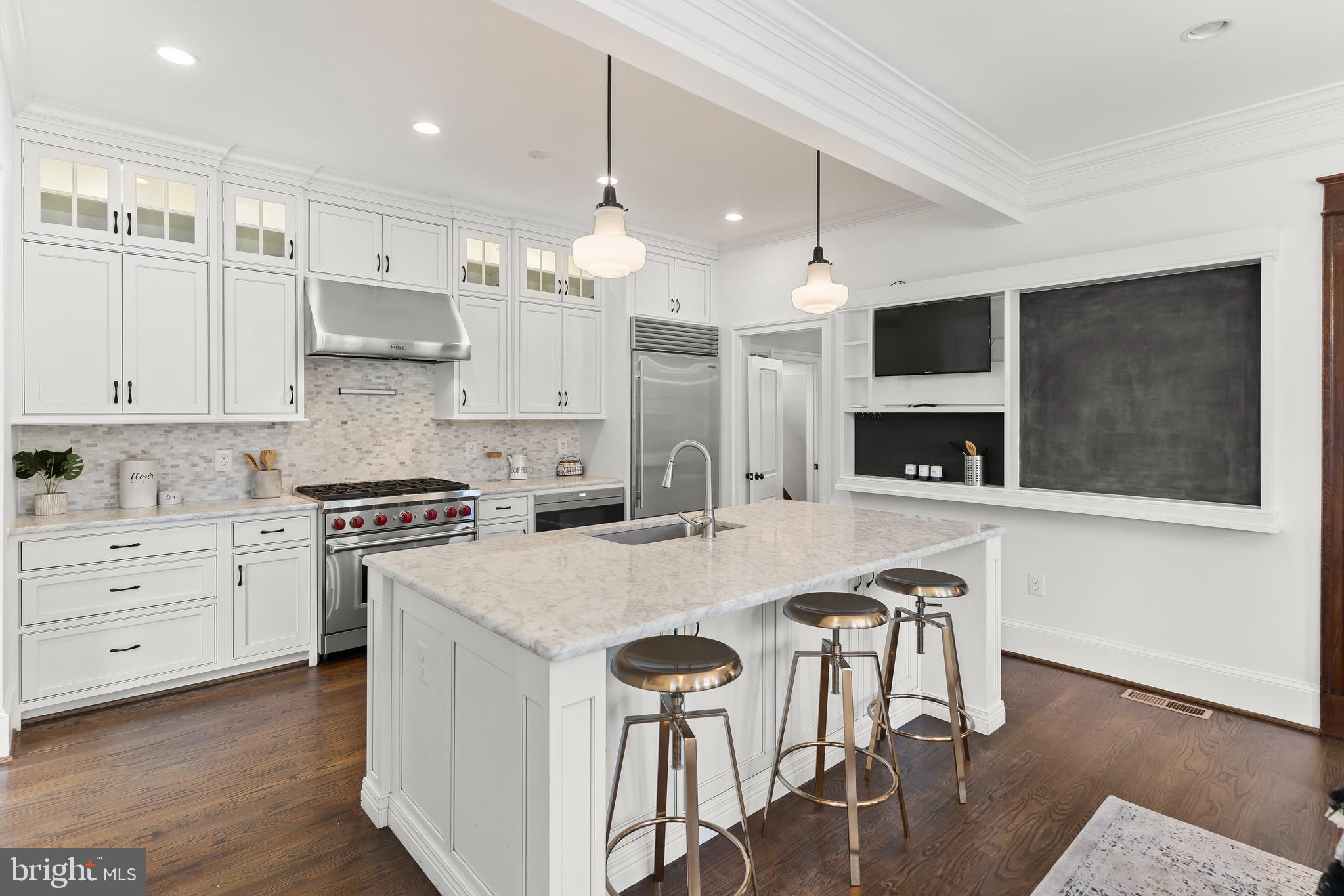 CAPITOL HILL - Residential