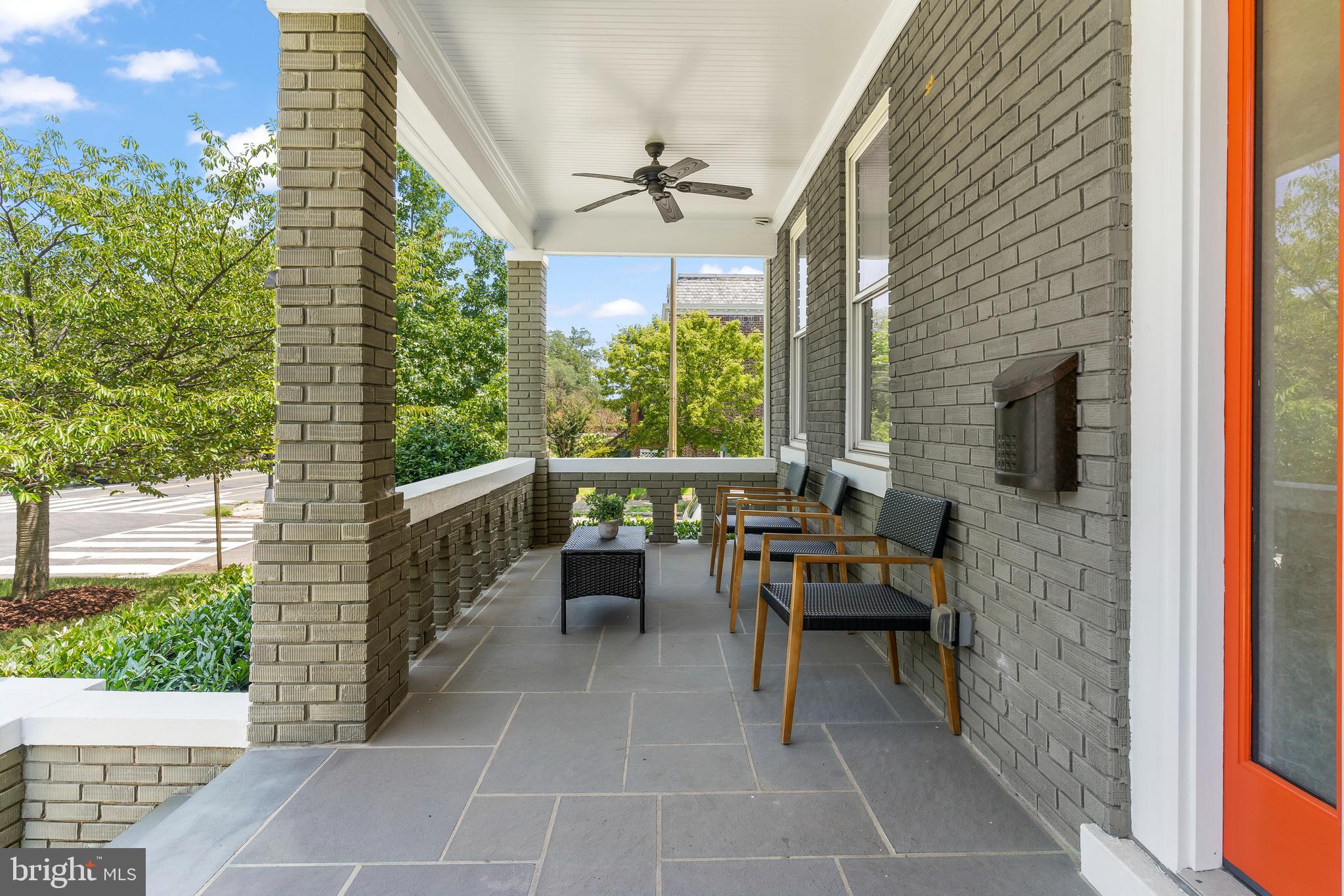 CAPITOL HILL - Residential
